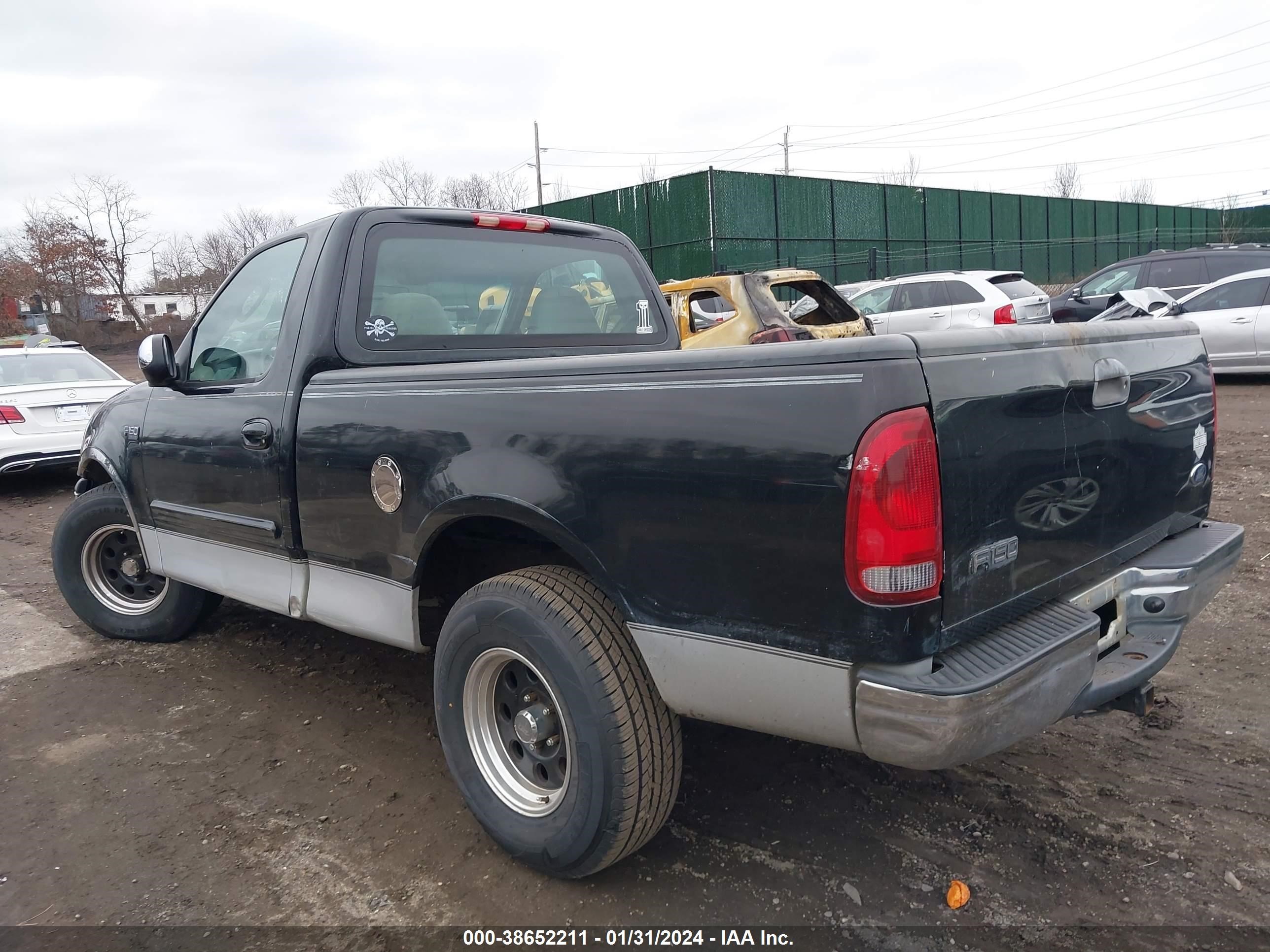 Photo 2 VIN: 1FTRF17232NB36499 - FORD F-150 