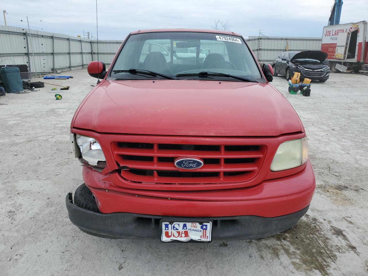 Photo 4 VIN: 1FTRF17232NB68143 - FORD F-150 