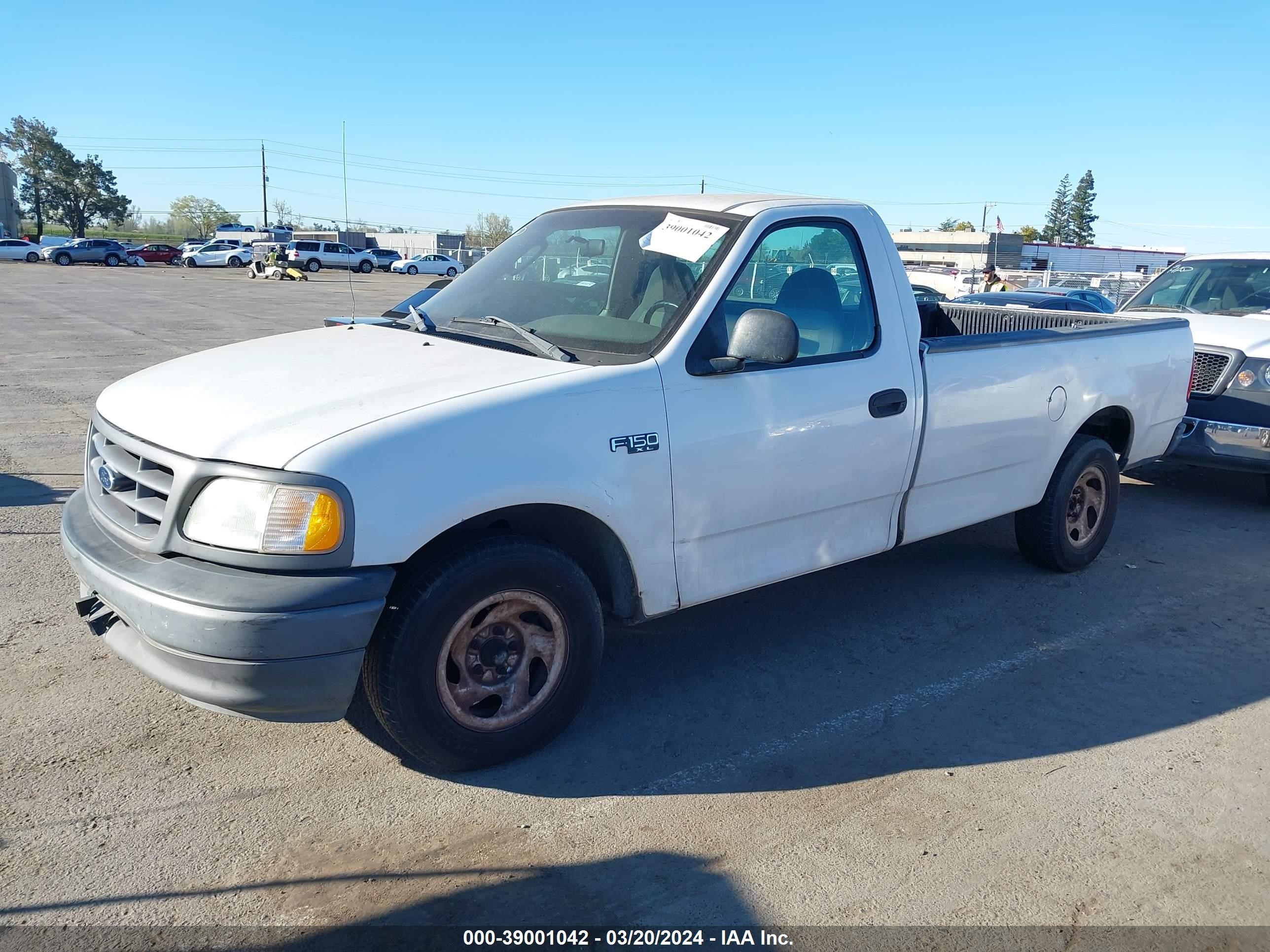 Photo 1 VIN: 1FTRF17272NB92803 - FORD F-150 