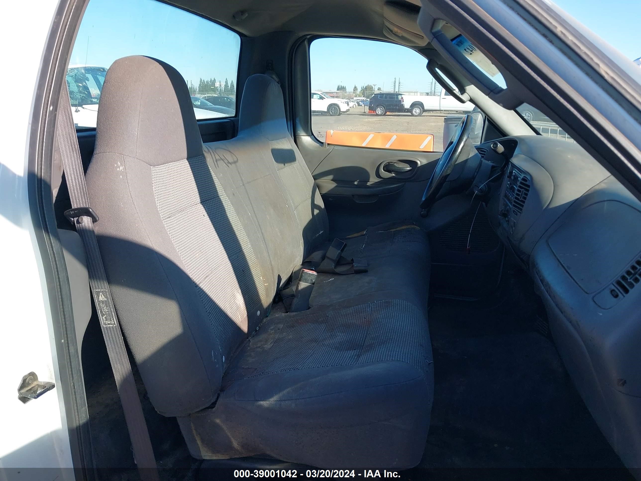 Photo 7 VIN: 1FTRF17272NB92803 - FORD F-150 