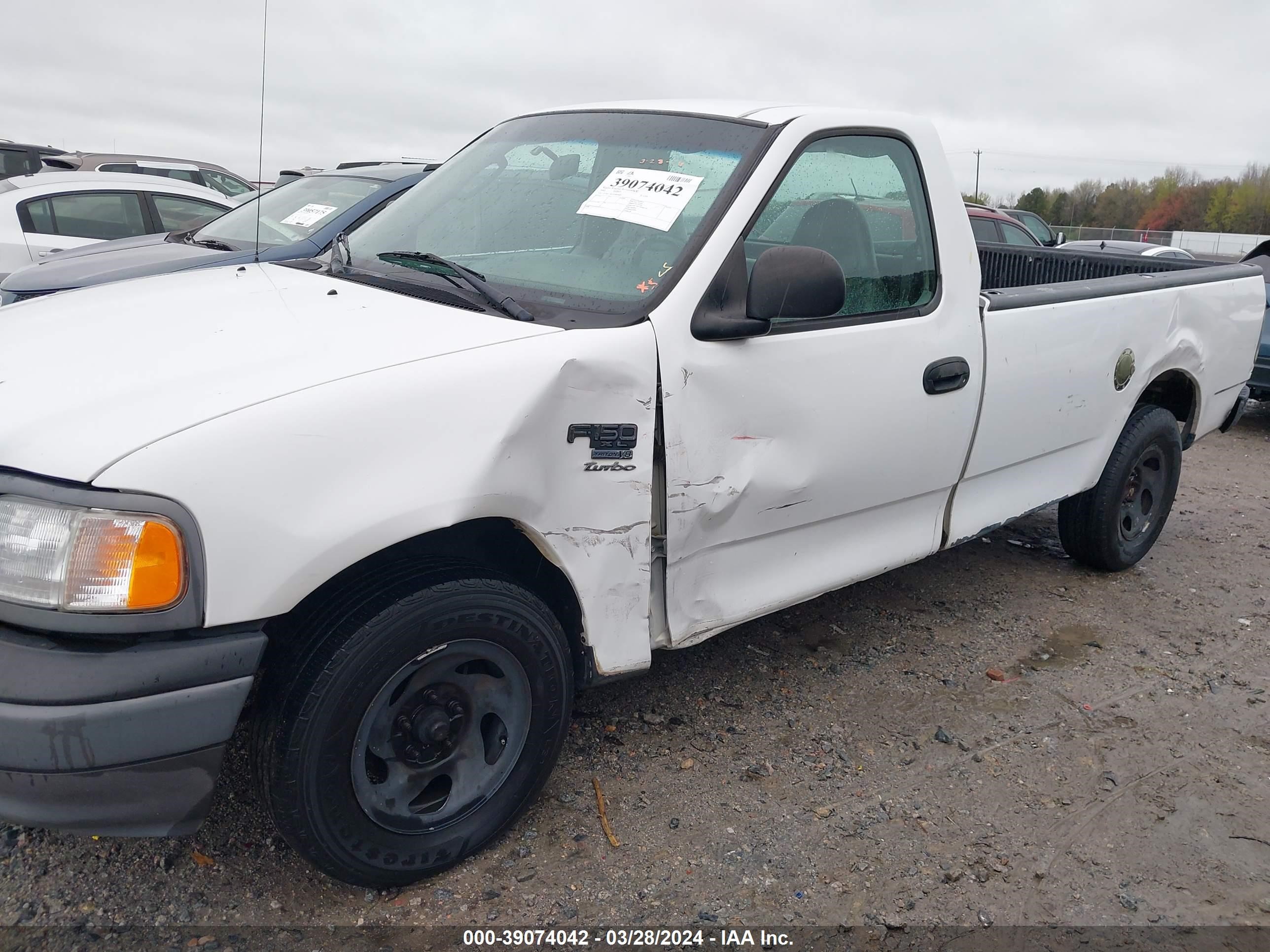 Photo 5 VIN: 1FTRF17W92NB03025 - FORD F-150 