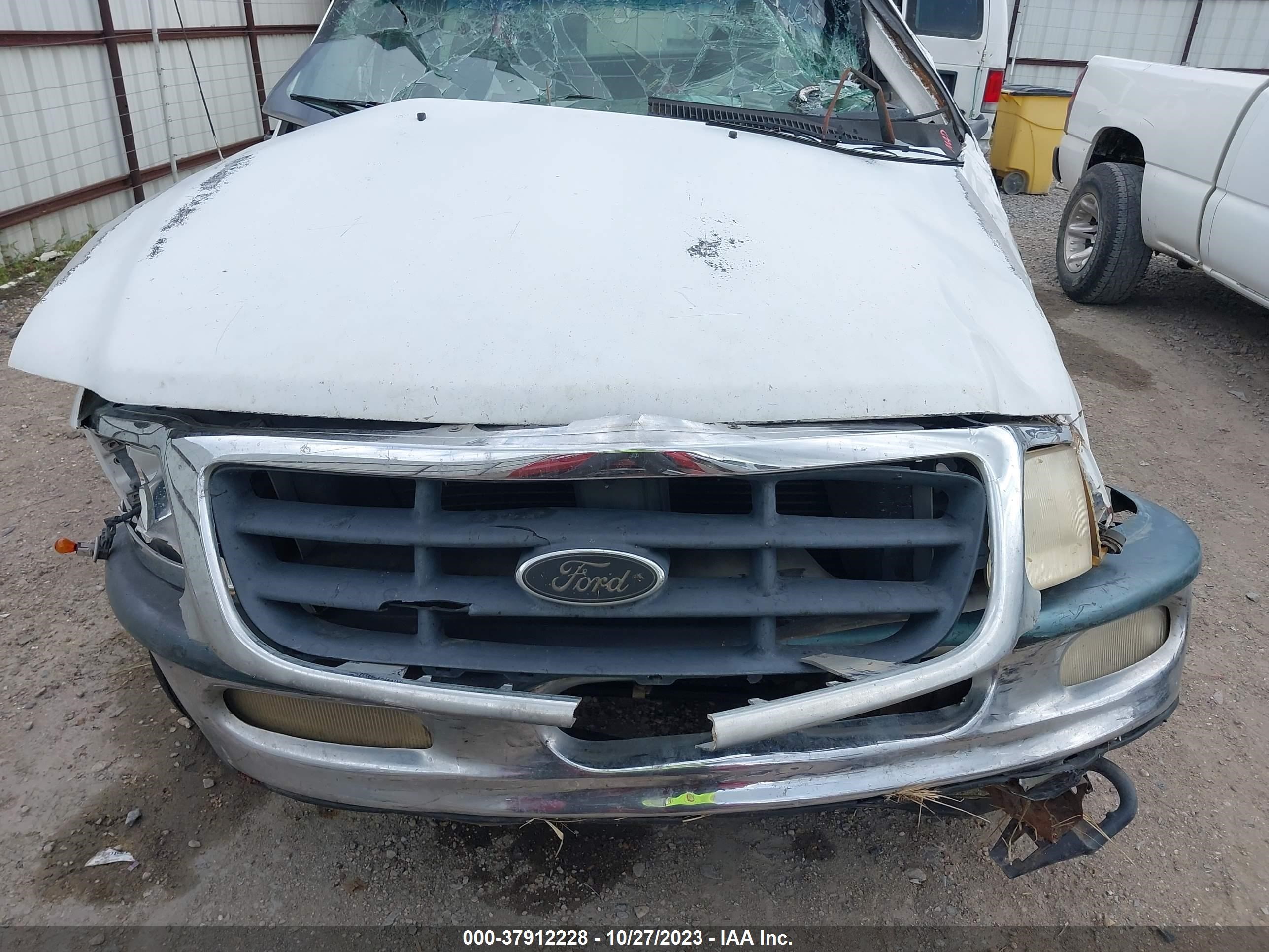 Photo 10 VIN: 1FTRF17W9XNB31429 - FORD F-150 