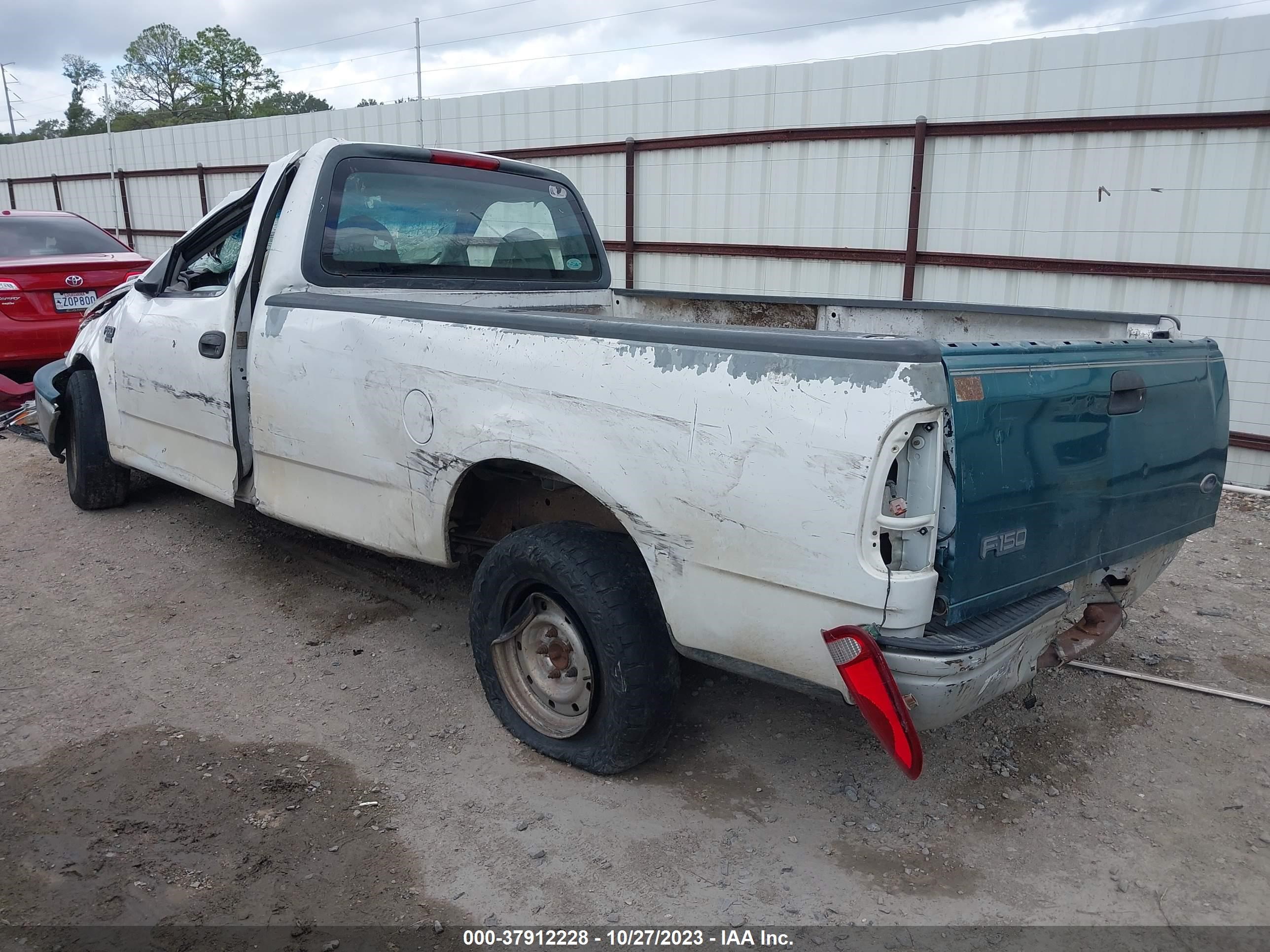 Photo 2 VIN: 1FTRF17W9XNB31429 - FORD F-150 