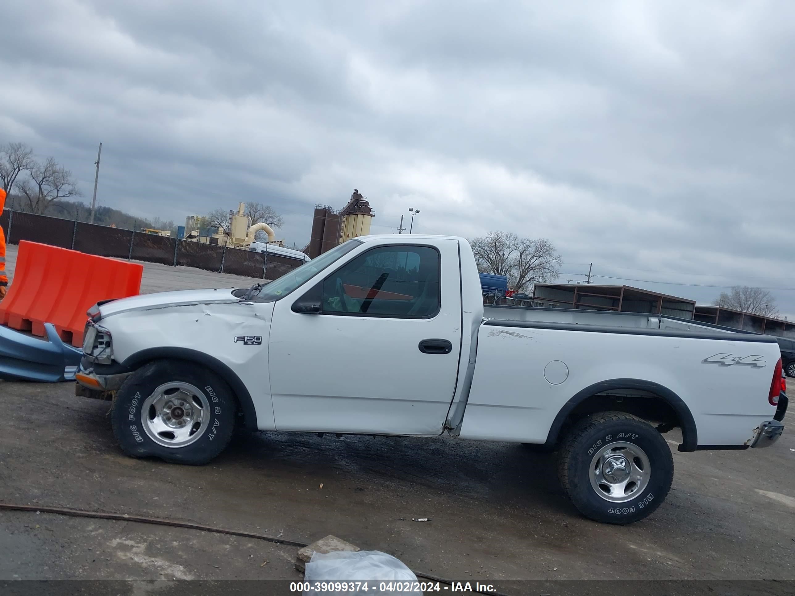 Photo 13 VIN: 1FTRF182X2NB43058 - FORD F-150 