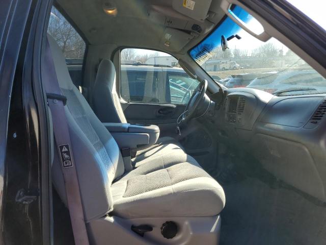 Photo 9 VIN: 1FTRF18L03NA12988 - FORD F150 