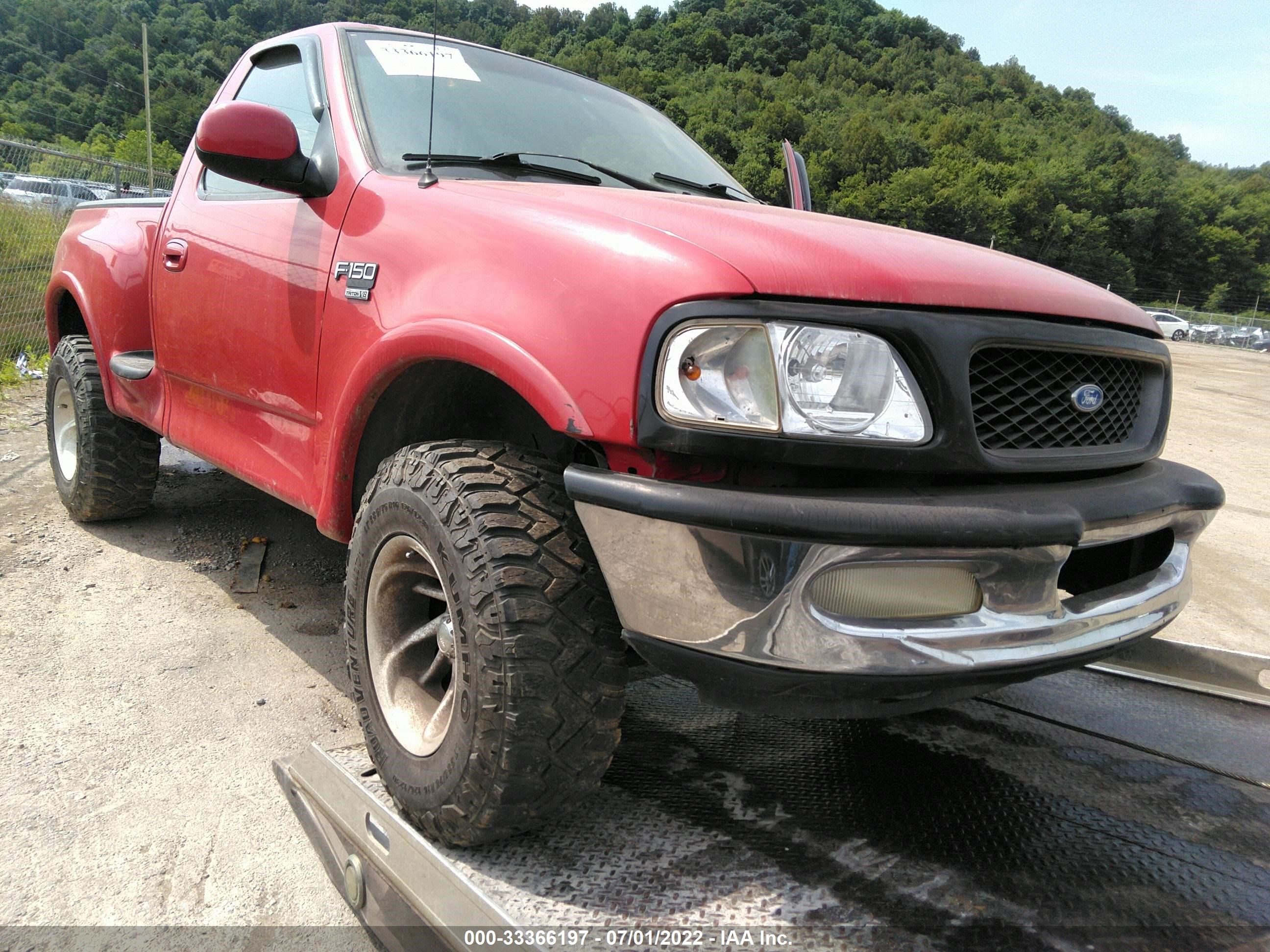 Photo 2 VIN: 1FTRF18W6YNA87907 - FORD F-150 