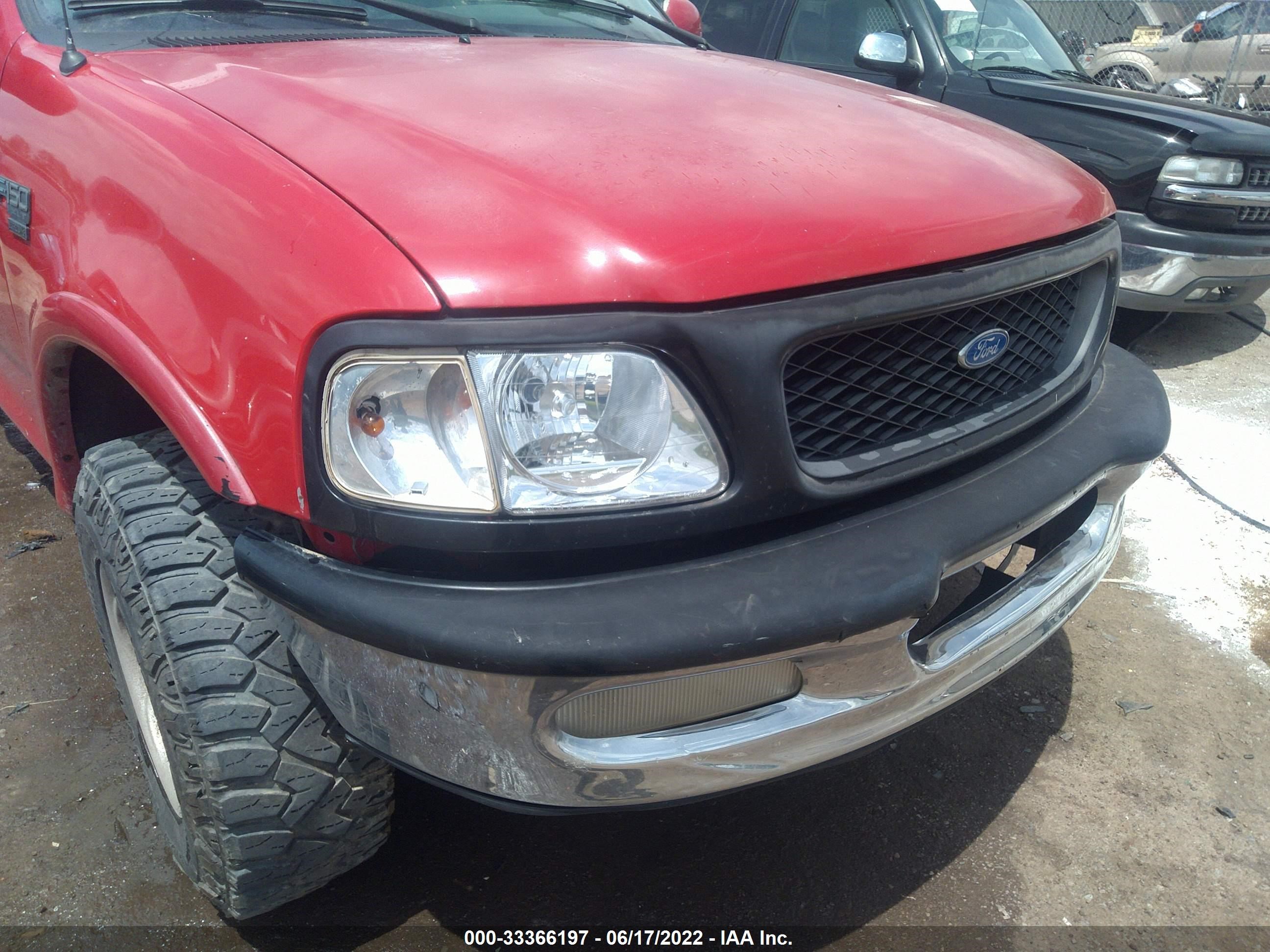 Photo 5 VIN: 1FTRF18W6YNA87907 - FORD F-150 