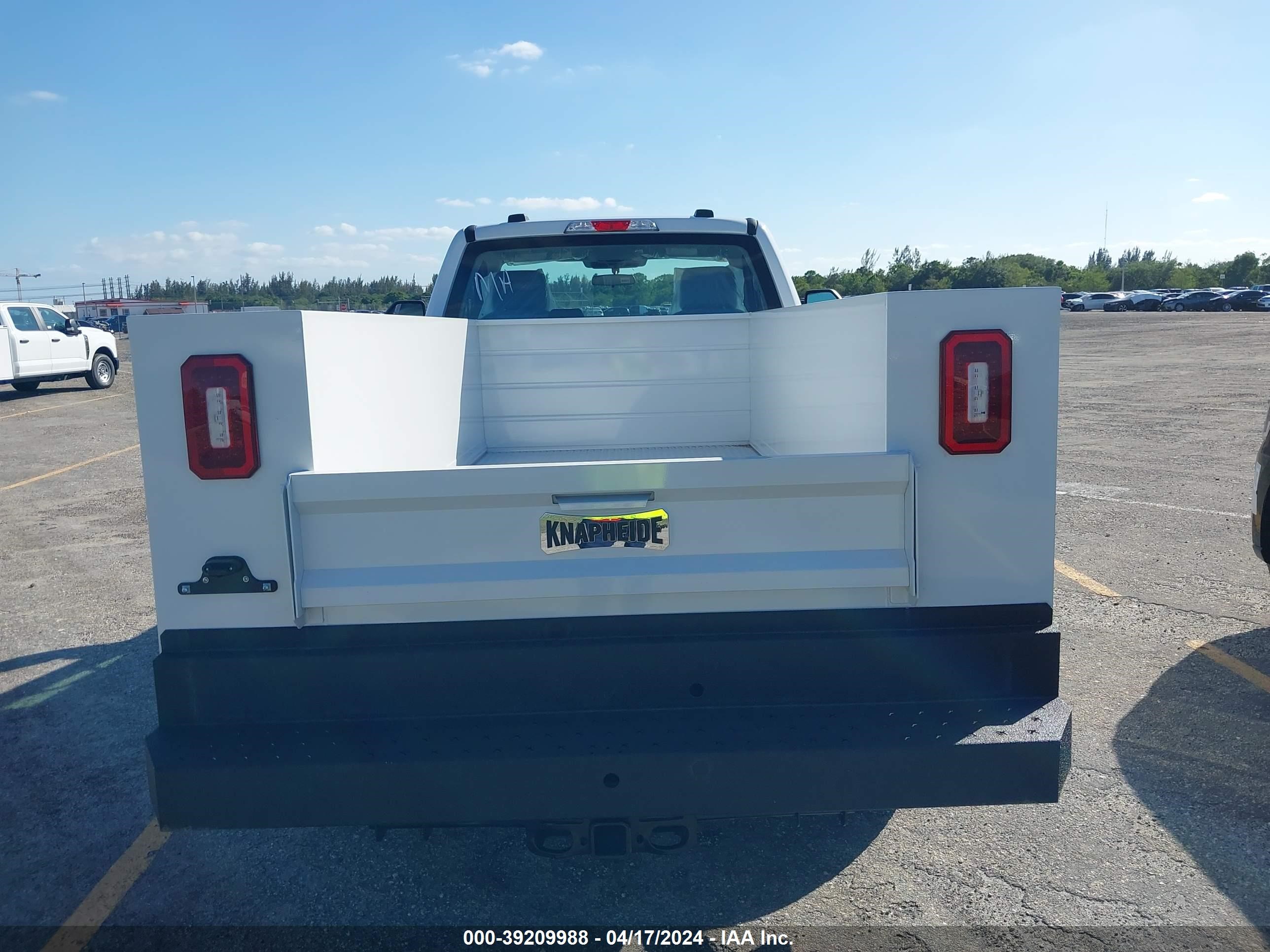 Photo 7 VIN: 1FTRF3AA0PEC36160 - FORD F350 