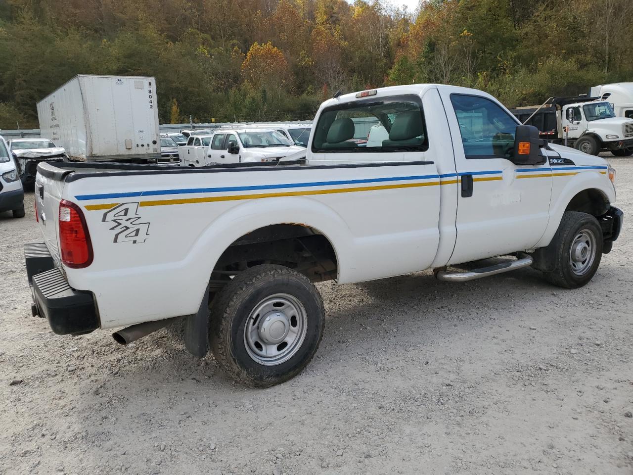 Photo 2 VIN: 1FTRF3B60CEA12990 - FORD F350 