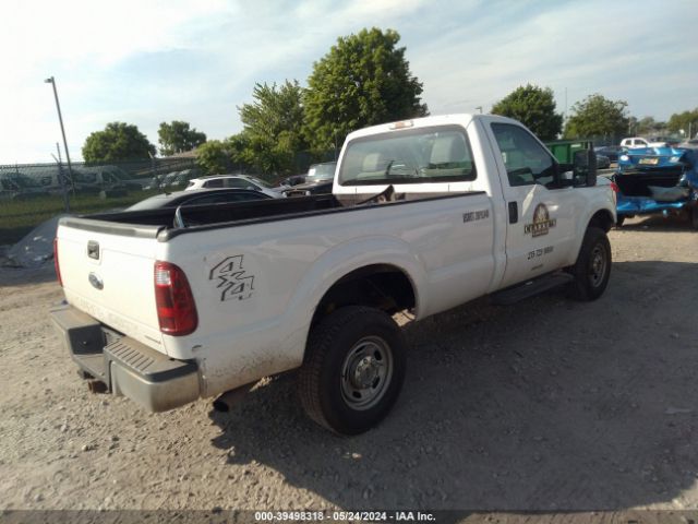 Photo 3 VIN: 1FTRF3B63FEA06752 - FORD F350 