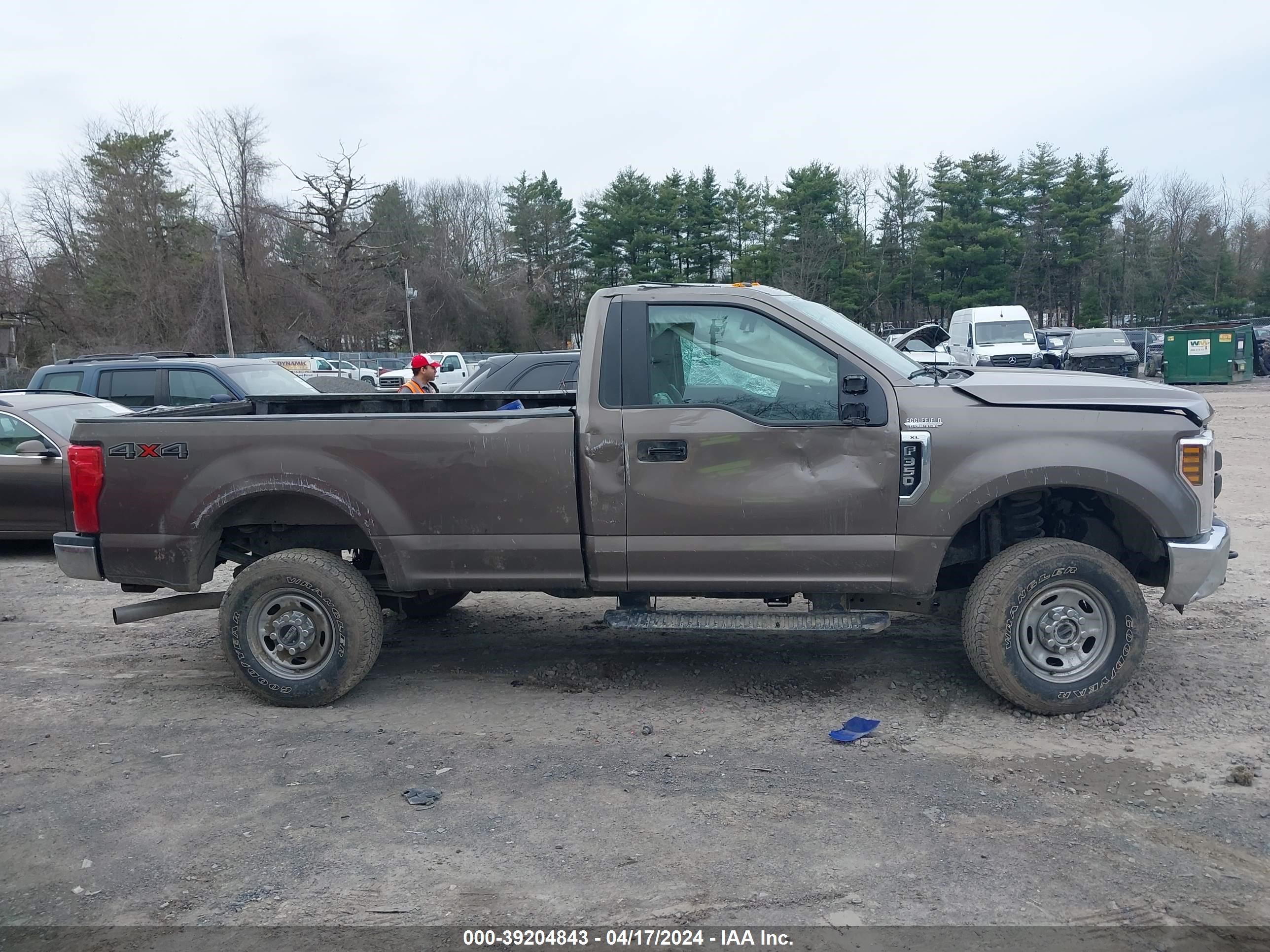 Photo 12 VIN: 1FTRF3B67KEG22593 - FORD F350 