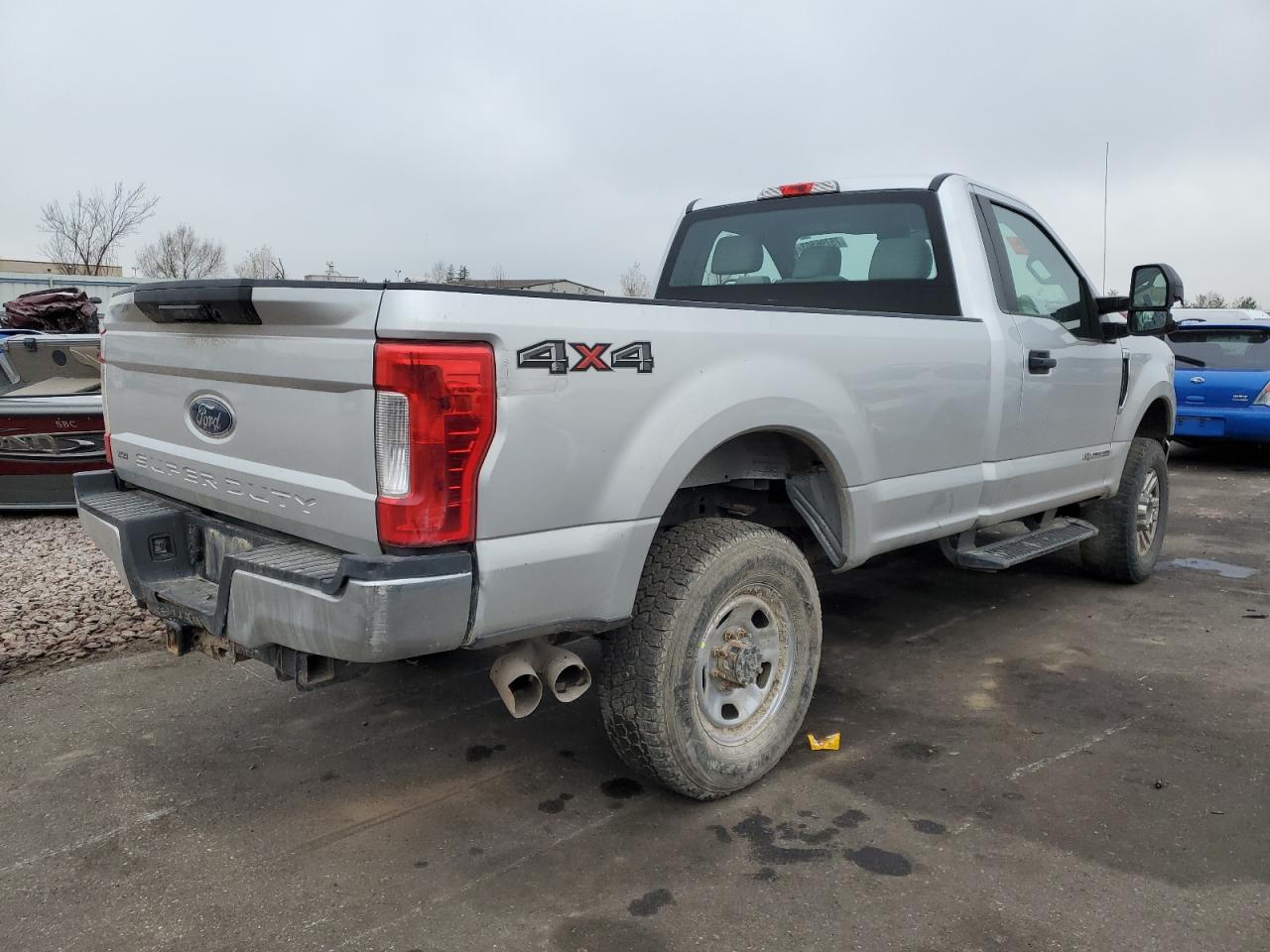 Photo 2 VIN: 1FTRF3BT7HED51307 - FORD F350 