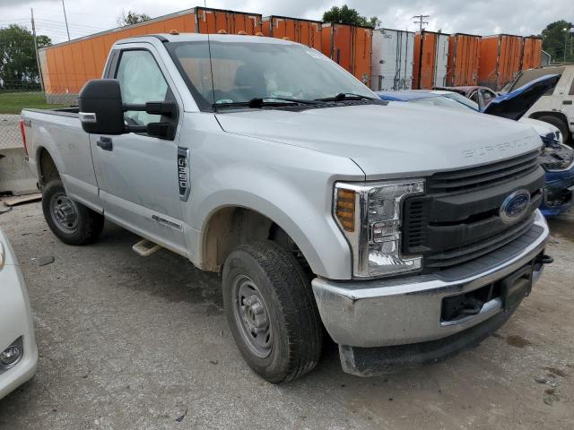 Photo 3 VIN: 1FTRF3BT9JEC90838 - FORD F350 