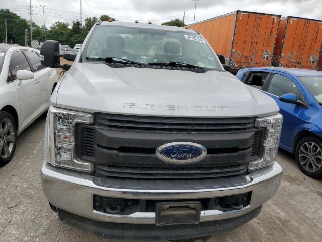 Photo 4 VIN: 1FTRF3BT9JEC90838 - FORD F350 