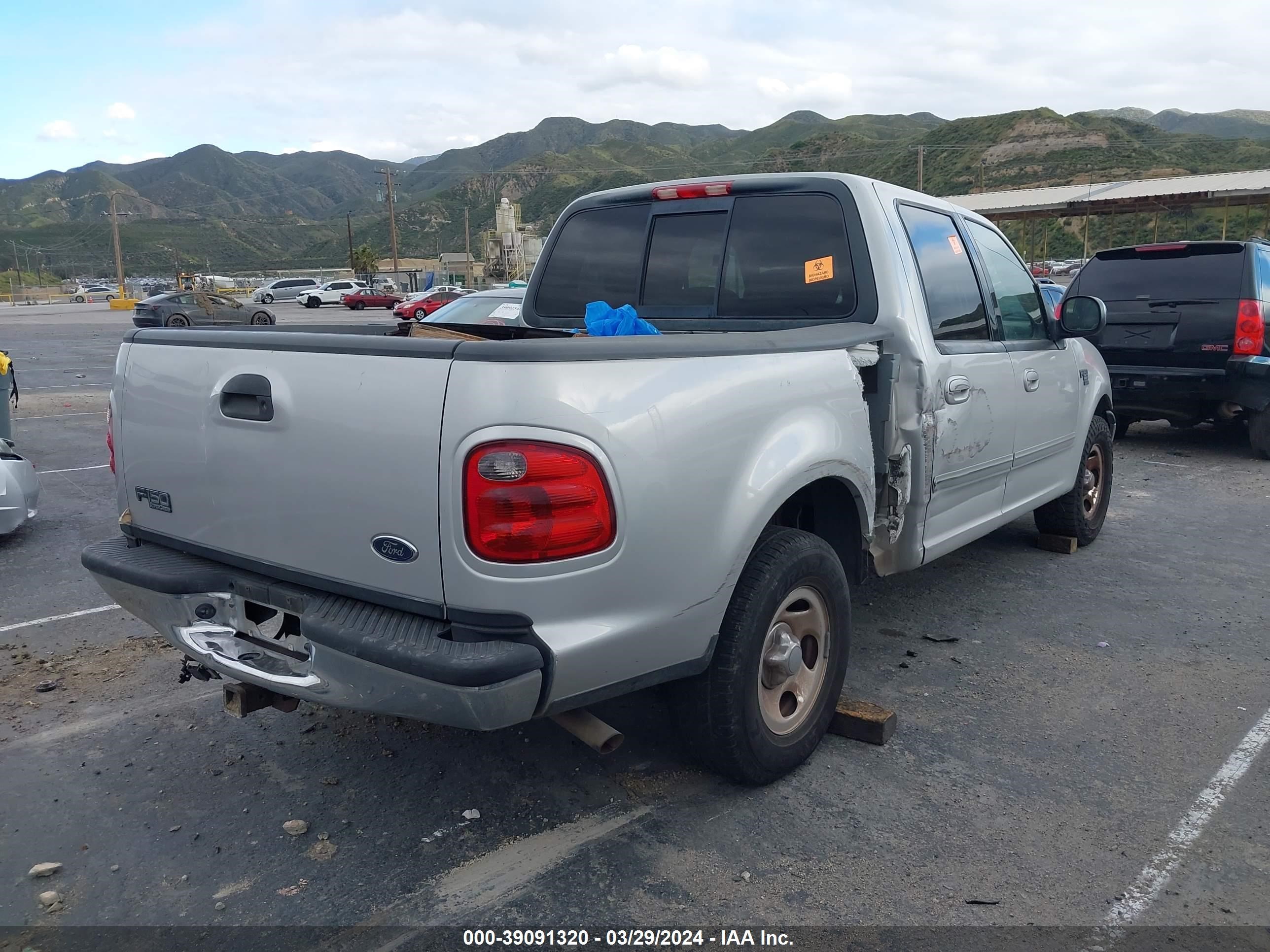 Photo 3 VIN: 1FTRW07622KA03442 - FORD F-150 