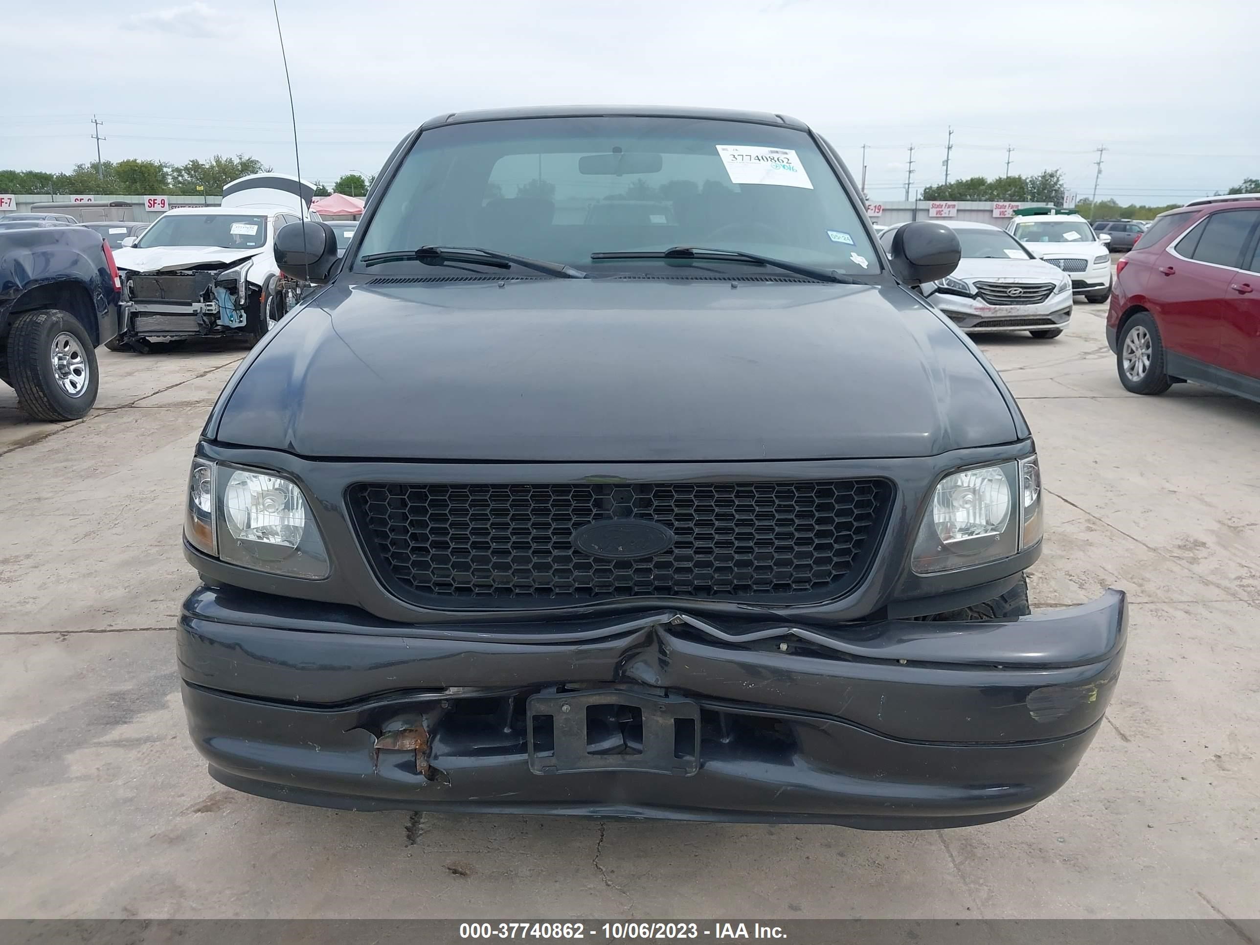 Photo 11 VIN: 1FTRW07632KA21609 - FORD F-150 