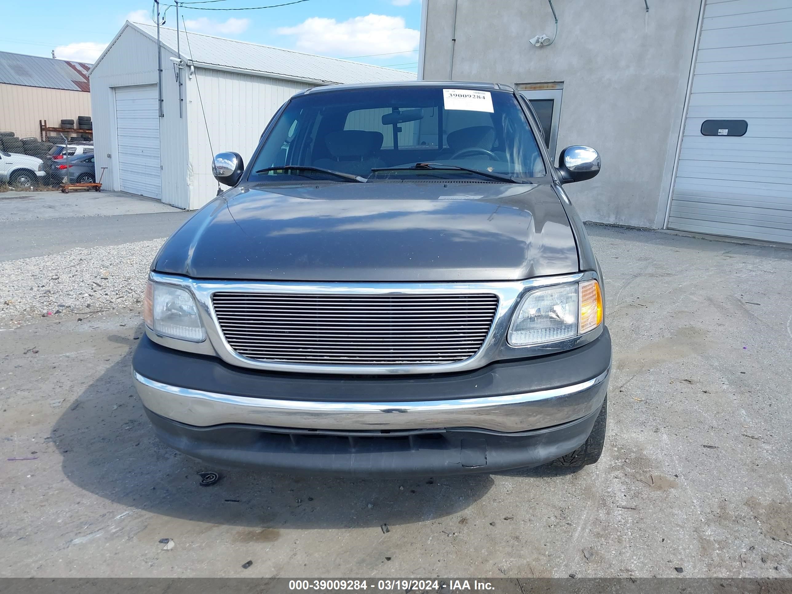 Photo 11 VIN: 1FTRW07662KD29308 - FORD F-150 