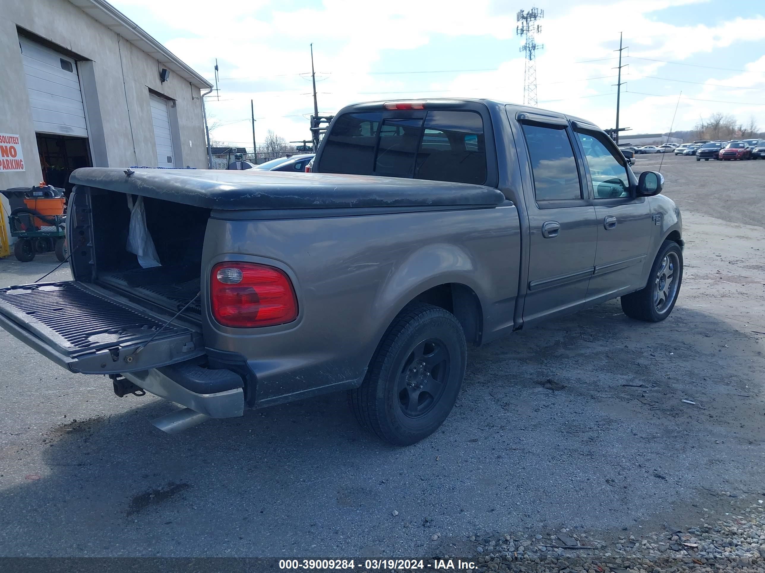 Photo 3 VIN: 1FTRW07662KD29308 - FORD F-150 