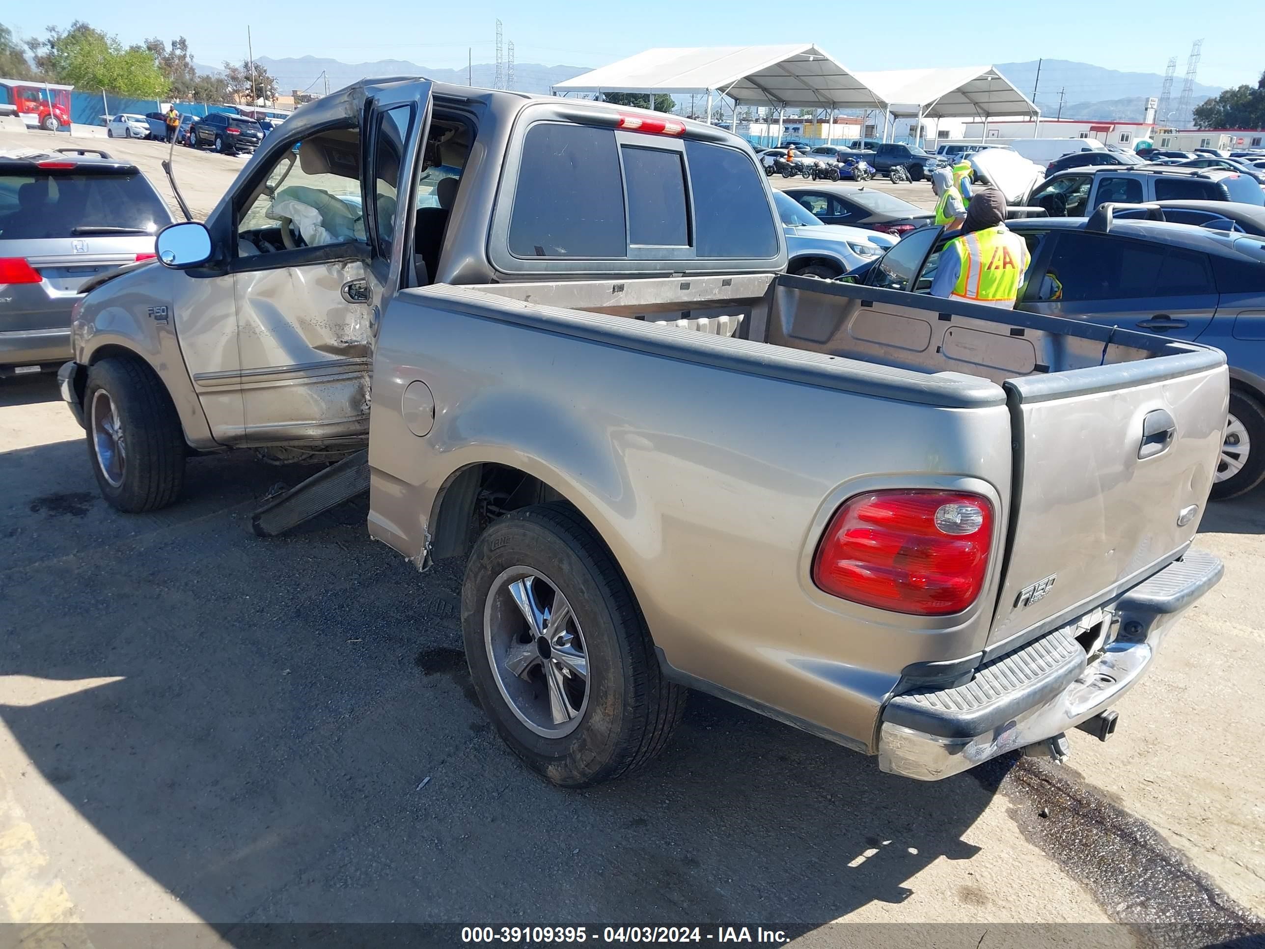 Photo 2 VIN: 1FTRW07663KA47039 - FORD F-150 