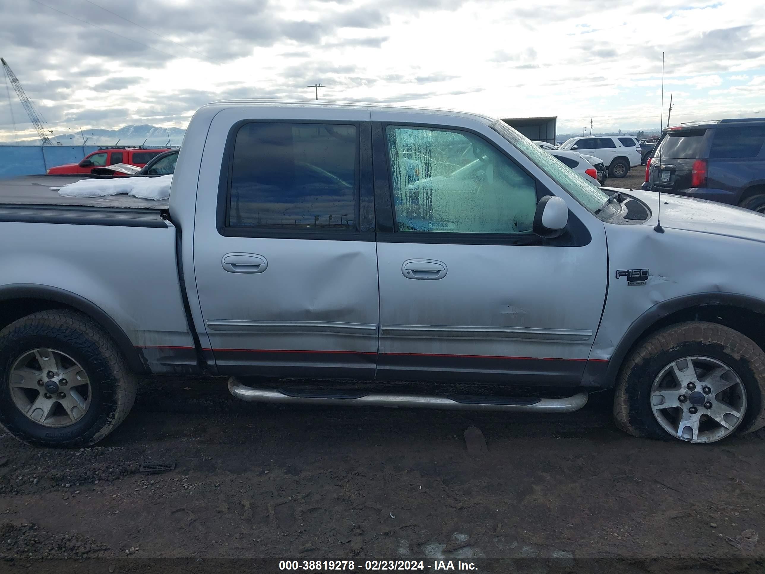 Photo 12 VIN: 1FTRW08L02KB16066 - FORD F-150 