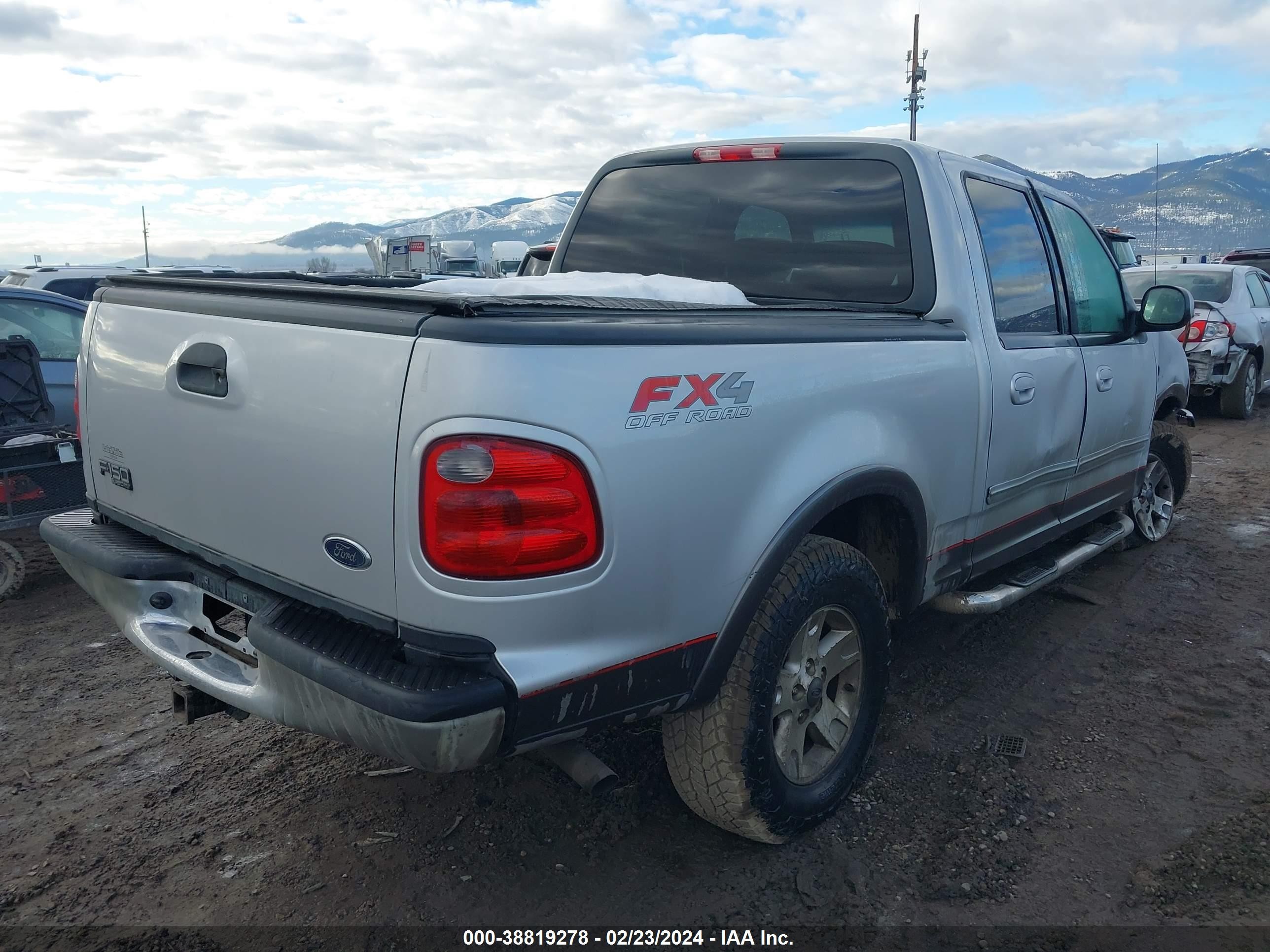 Photo 3 VIN: 1FTRW08L02KB16066 - FORD F-150 