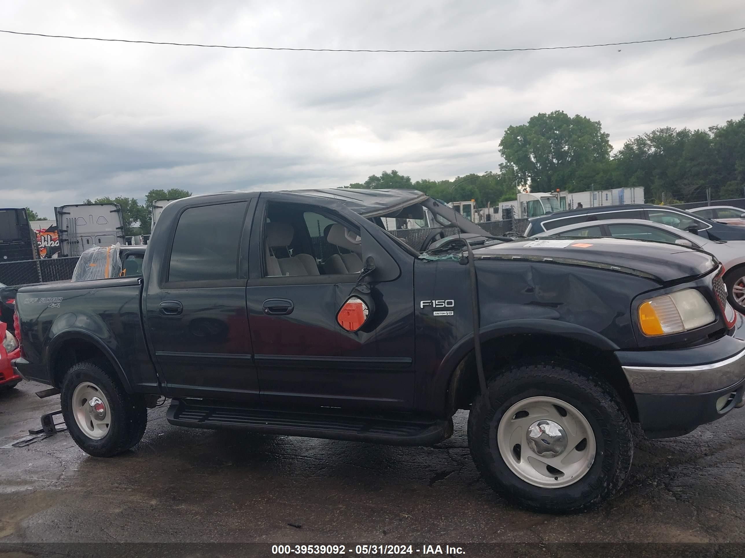 Photo 11 VIN: 1FTRW08L81KB32742 - FORD F-150 