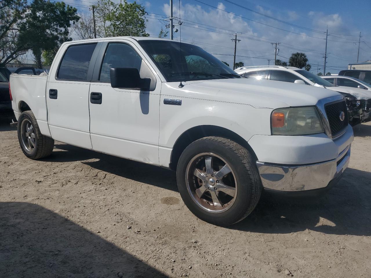 Photo 3 VIN: 1FTRW12W28FA77622 - FORD F-150 