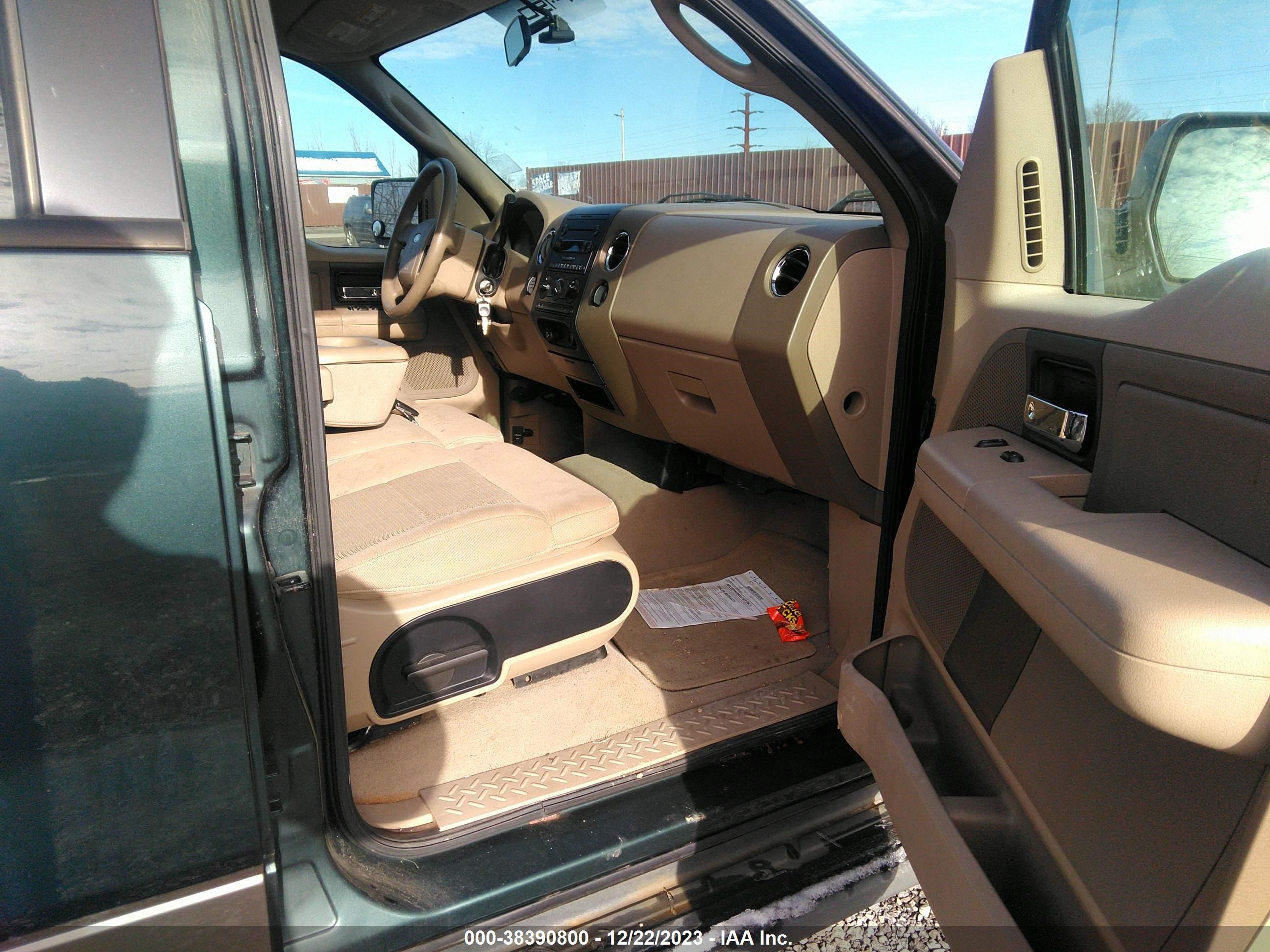 Photo 4 VIN: 1FTRW14W46FA13723 - FORD F-150 