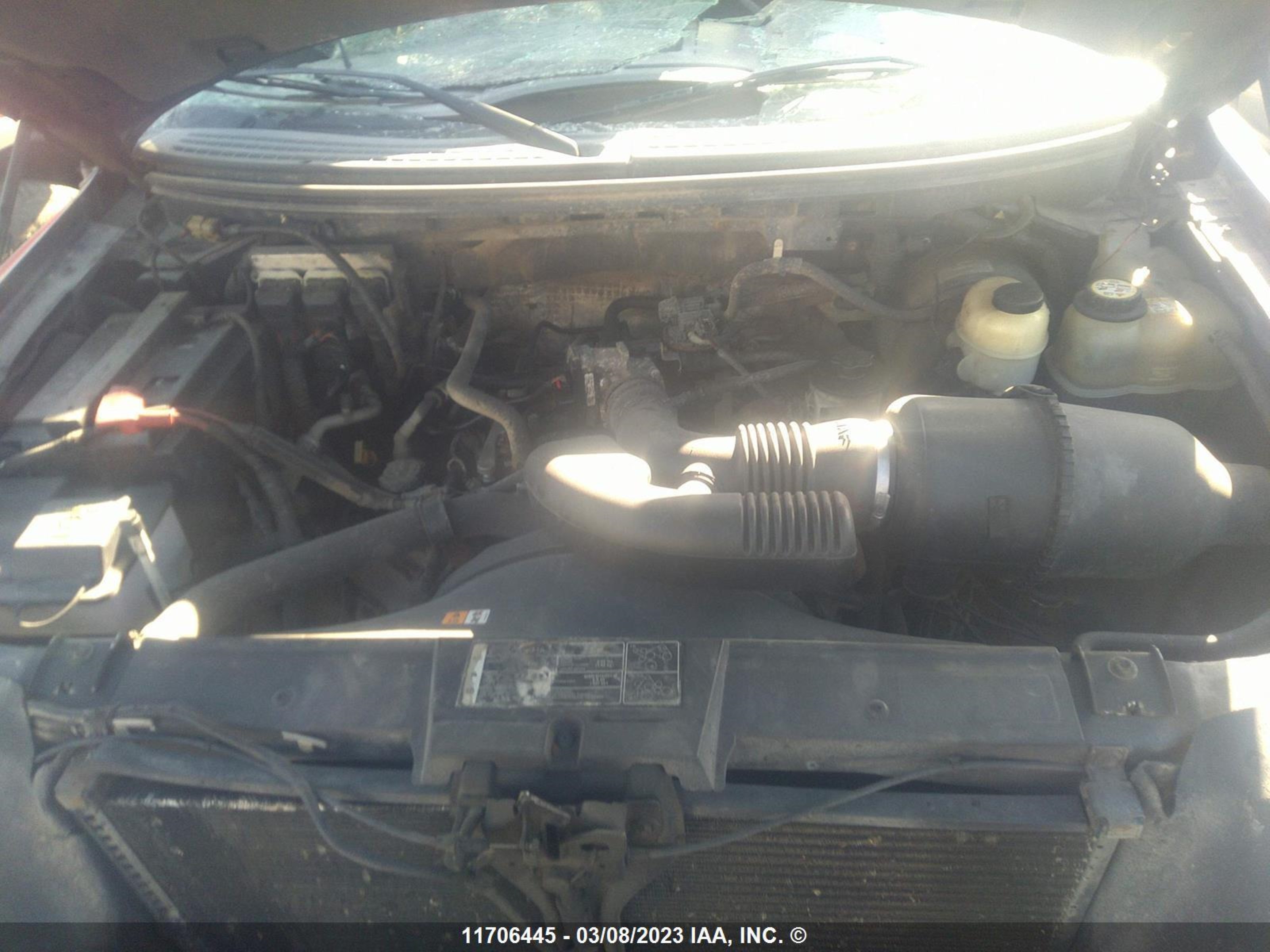 Photo 9 VIN: 1FTRW14W98FB52717 - FORD F-150 