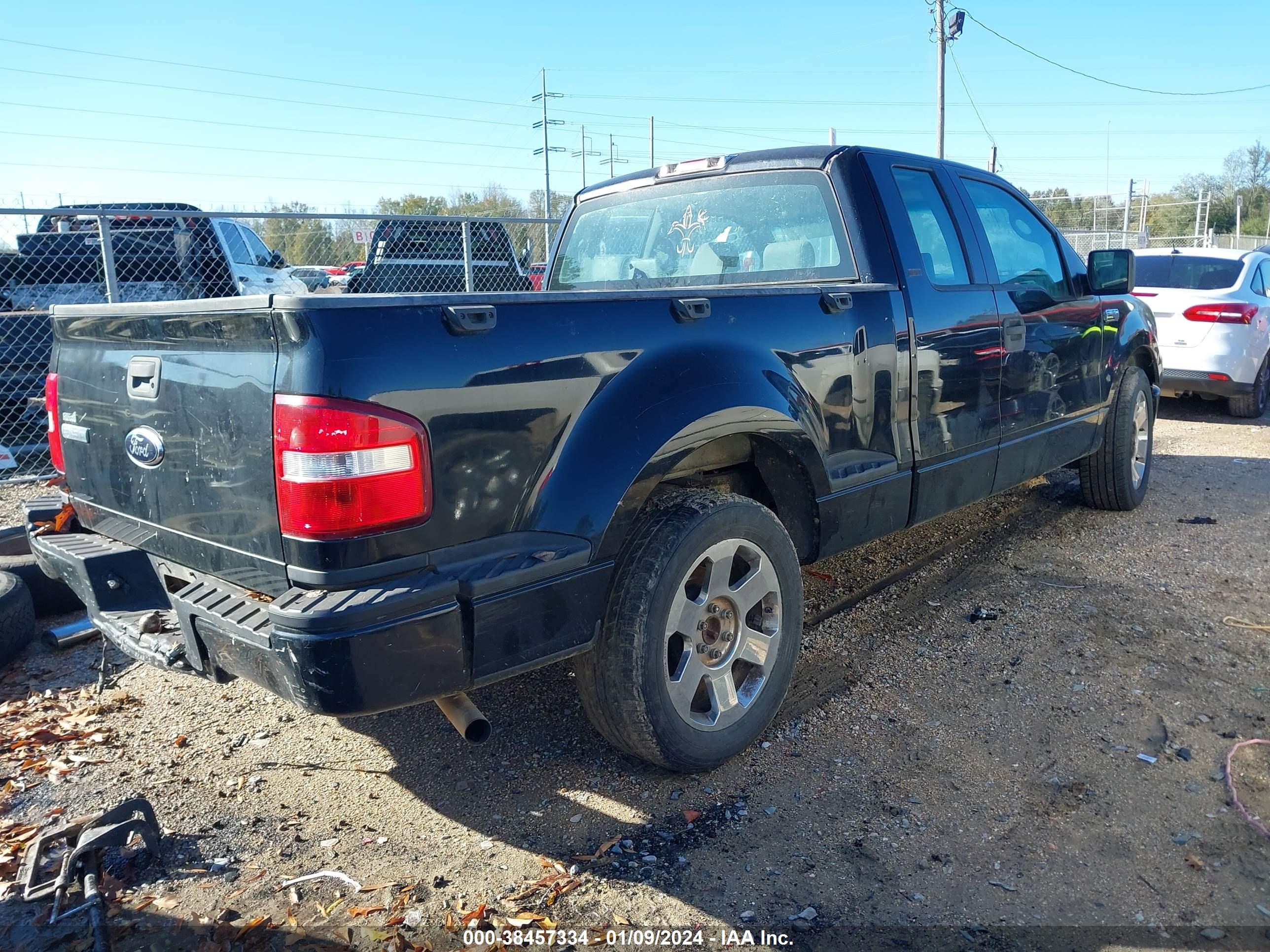 Photo 3 VIN: 1FTRX02W06KC37458 - FORD F-150 