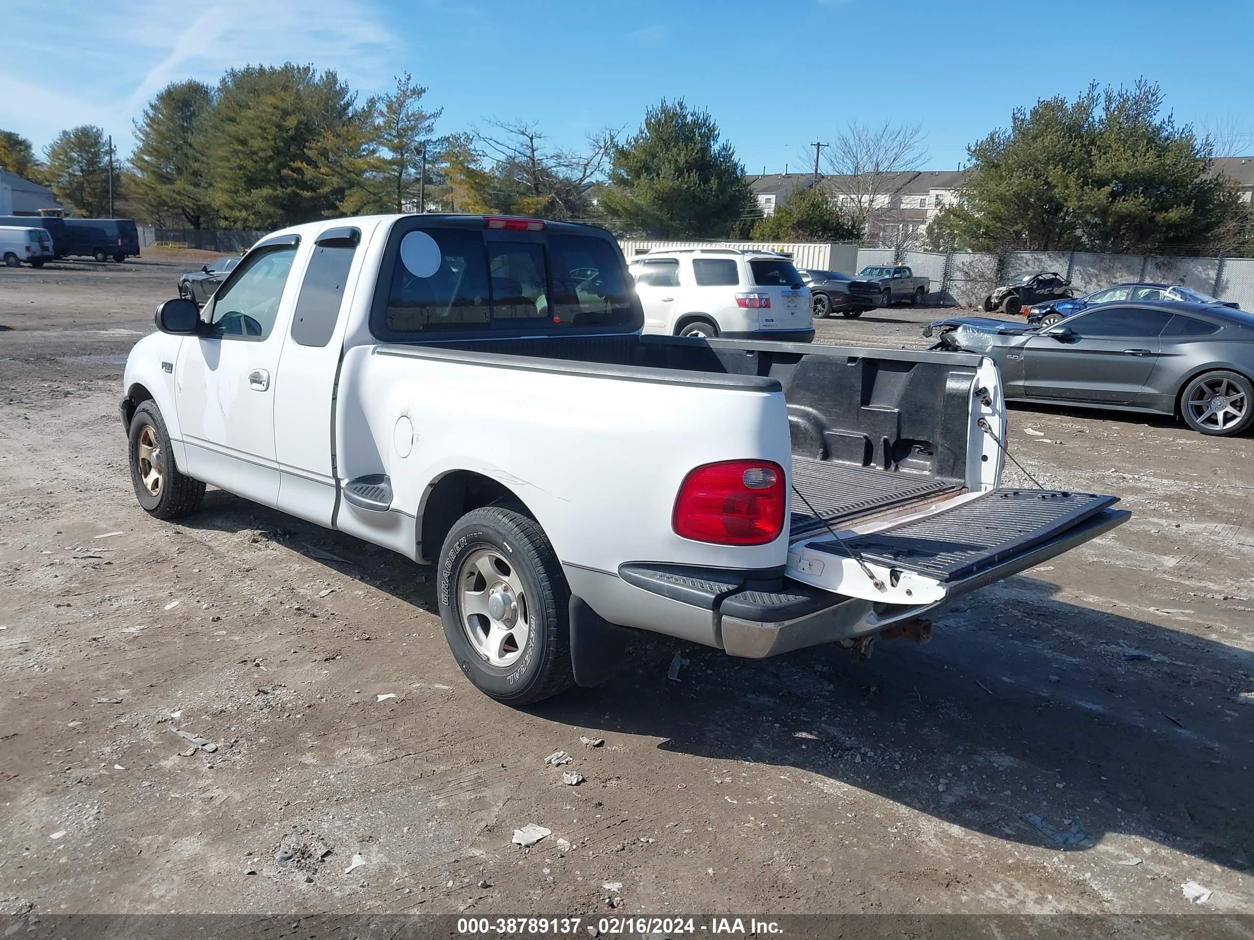 Photo 2 VIN: 1FTRX07203KB63282 - FORD F-150 