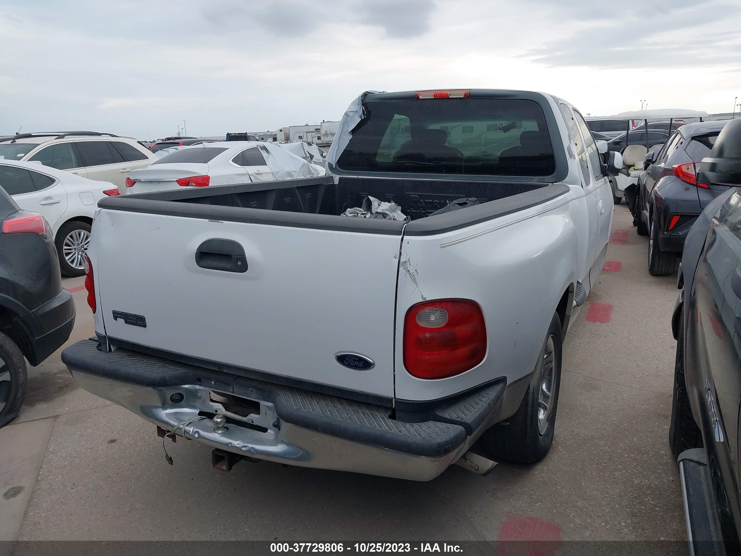 Photo 3 VIN: 1FTRX07212KB08323 - FORD F-150 