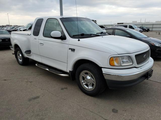 Photo 3 VIN: 1FTRX07L4YKA61211 - FORD F150 