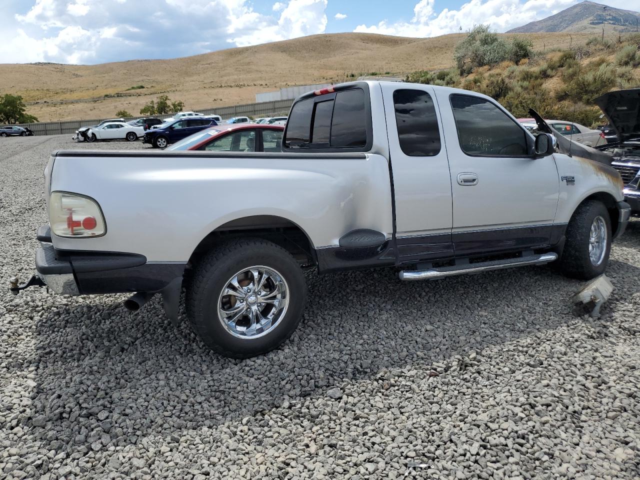 Photo 2 VIN: 1FTRX07L6YKA01723 - FORD F-150 