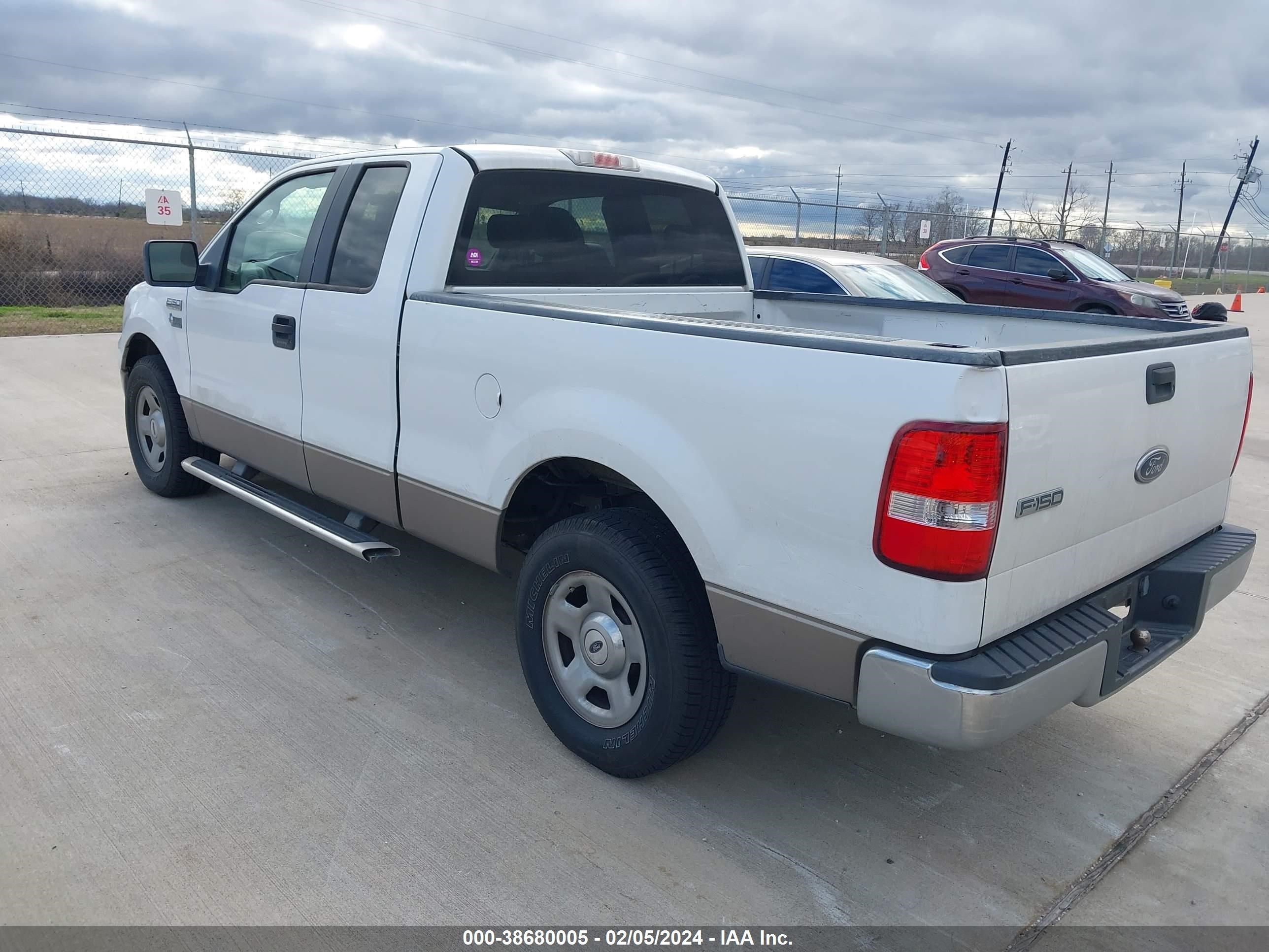 Photo 2 VIN: 1FTRX12W05NA59232 - FORD F-150 