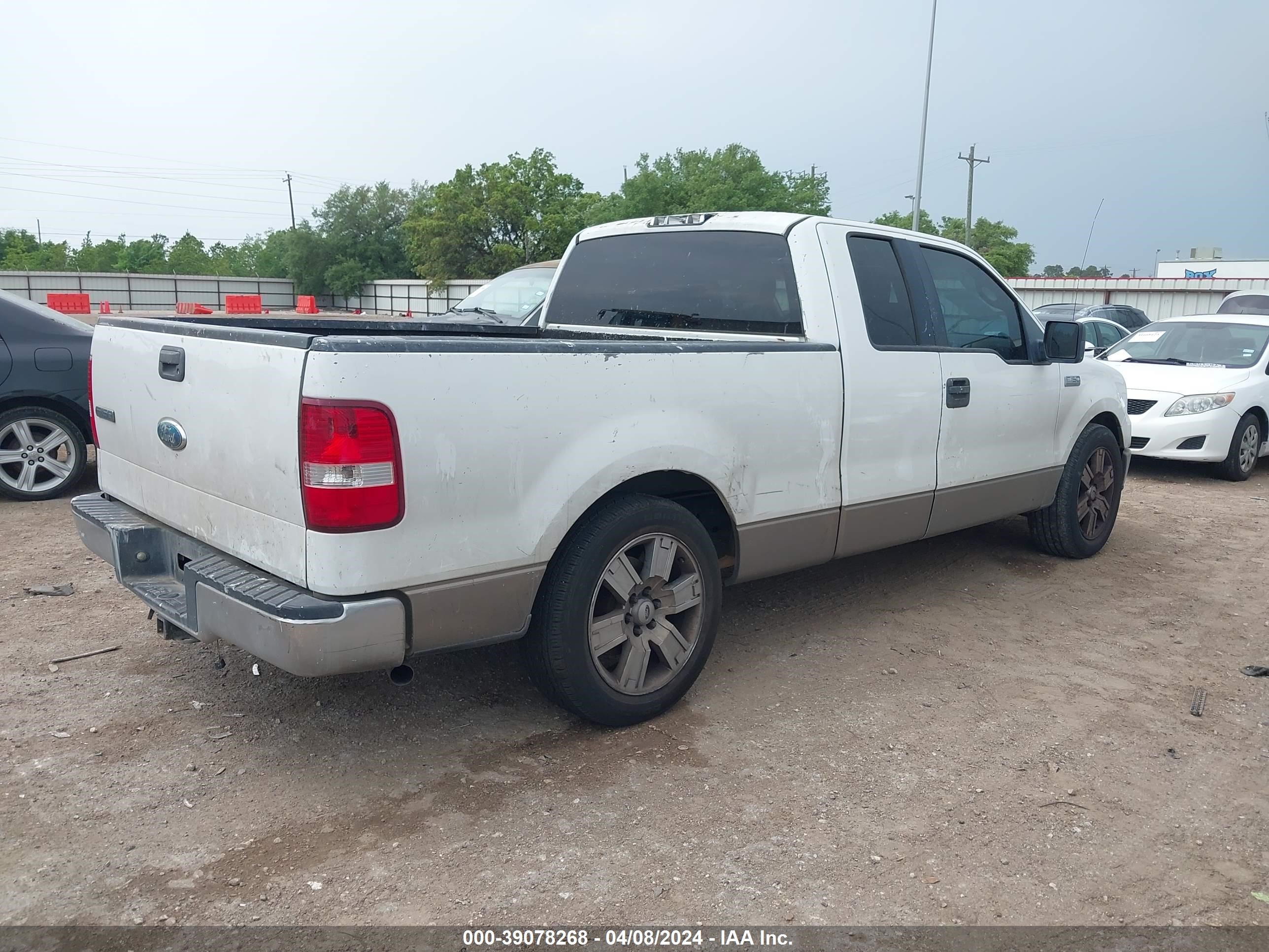 Photo 3 VIN: 1FTRX12W06FA09359 - FORD F-150 