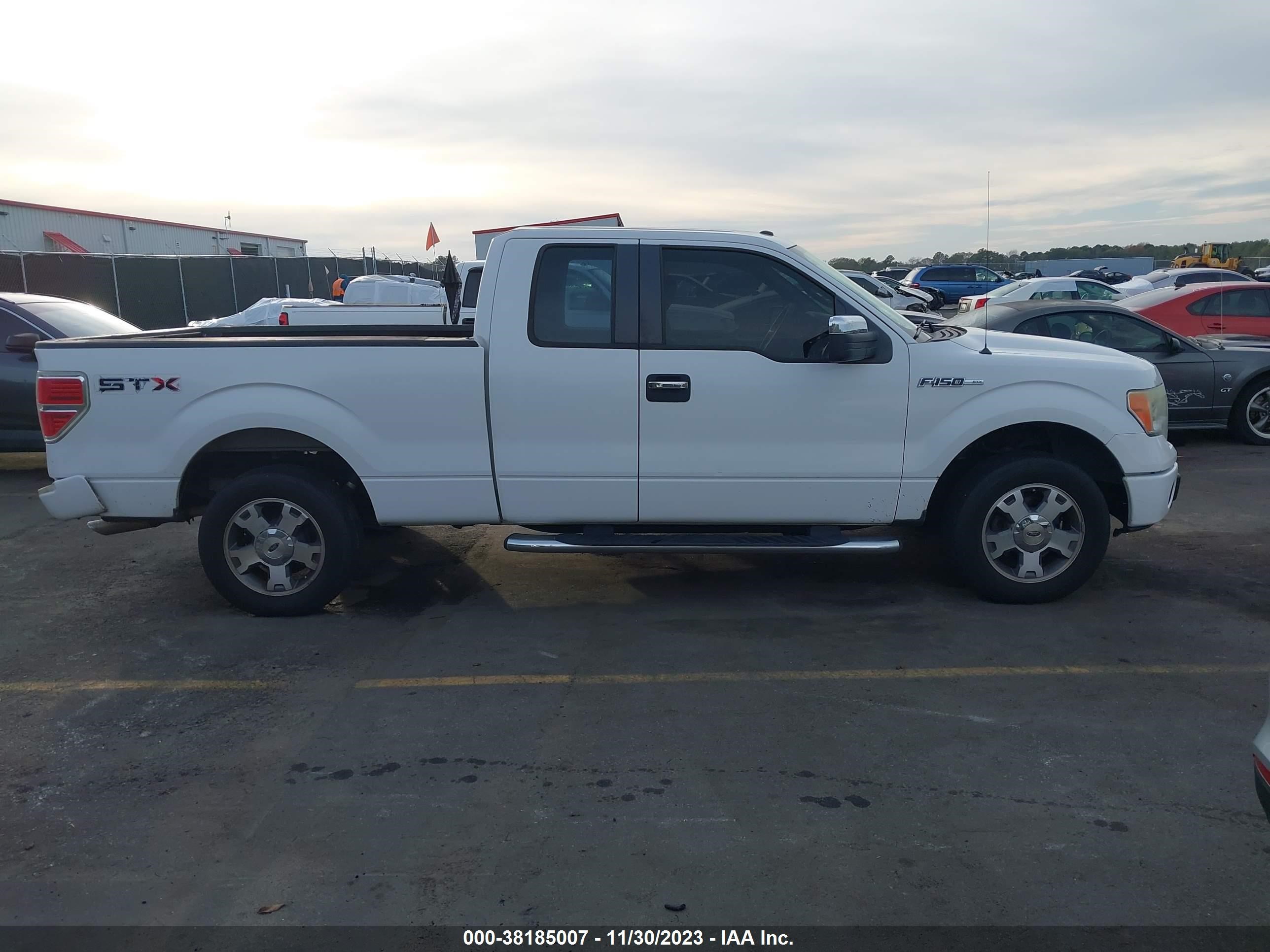 Photo 12 VIN: 1FTRX12W39FA61377 - FORD F-150 