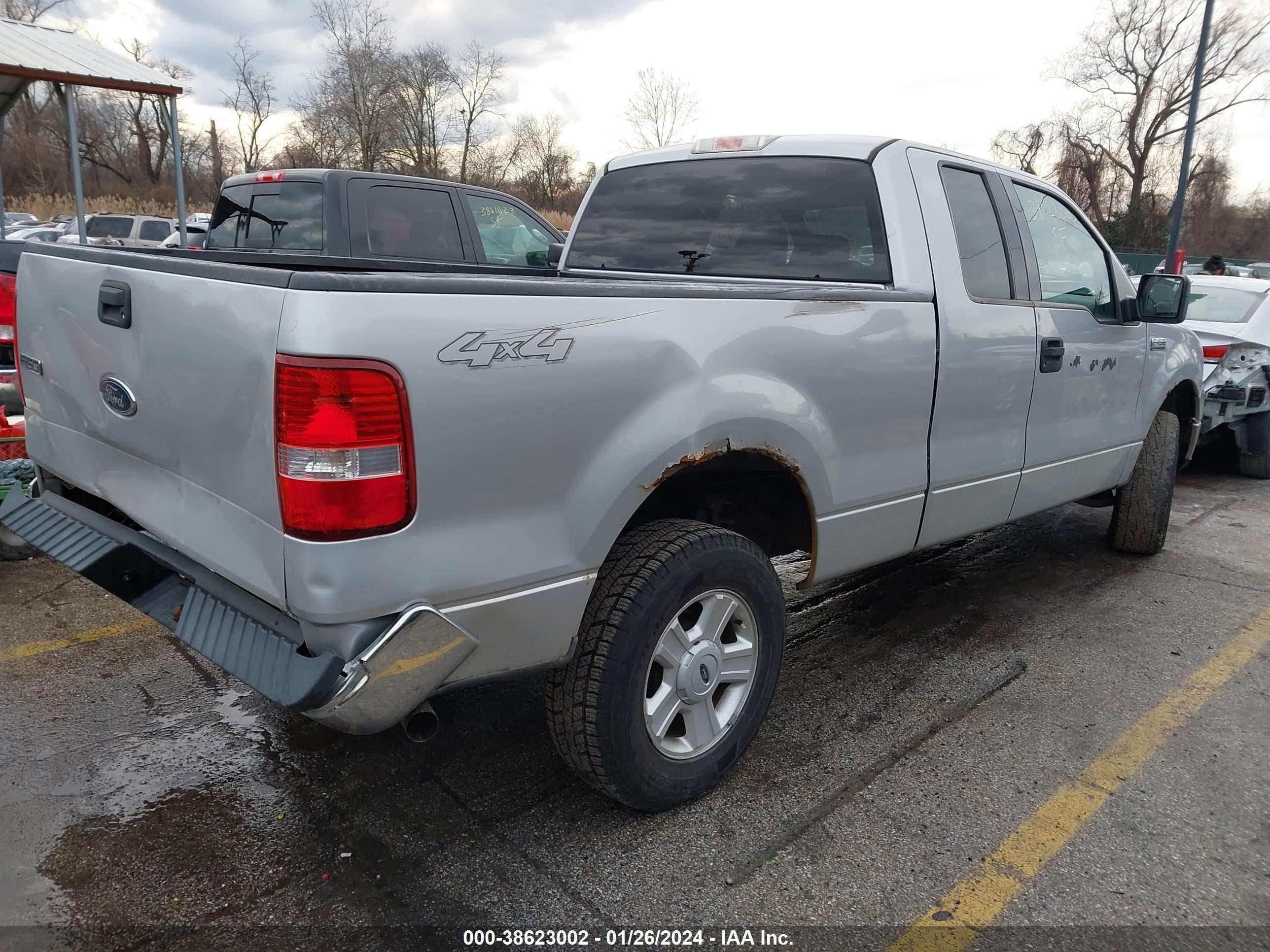 Photo 3 VIN: 1FTRX14W14NB23516 - FORD F-150 