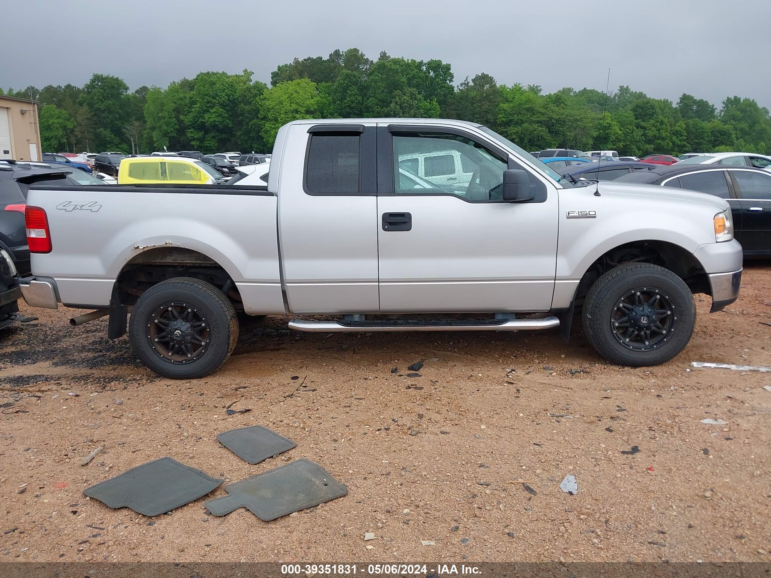 Photo 12 VIN: 1FTRX14W25FA46439 - FORD F-150 