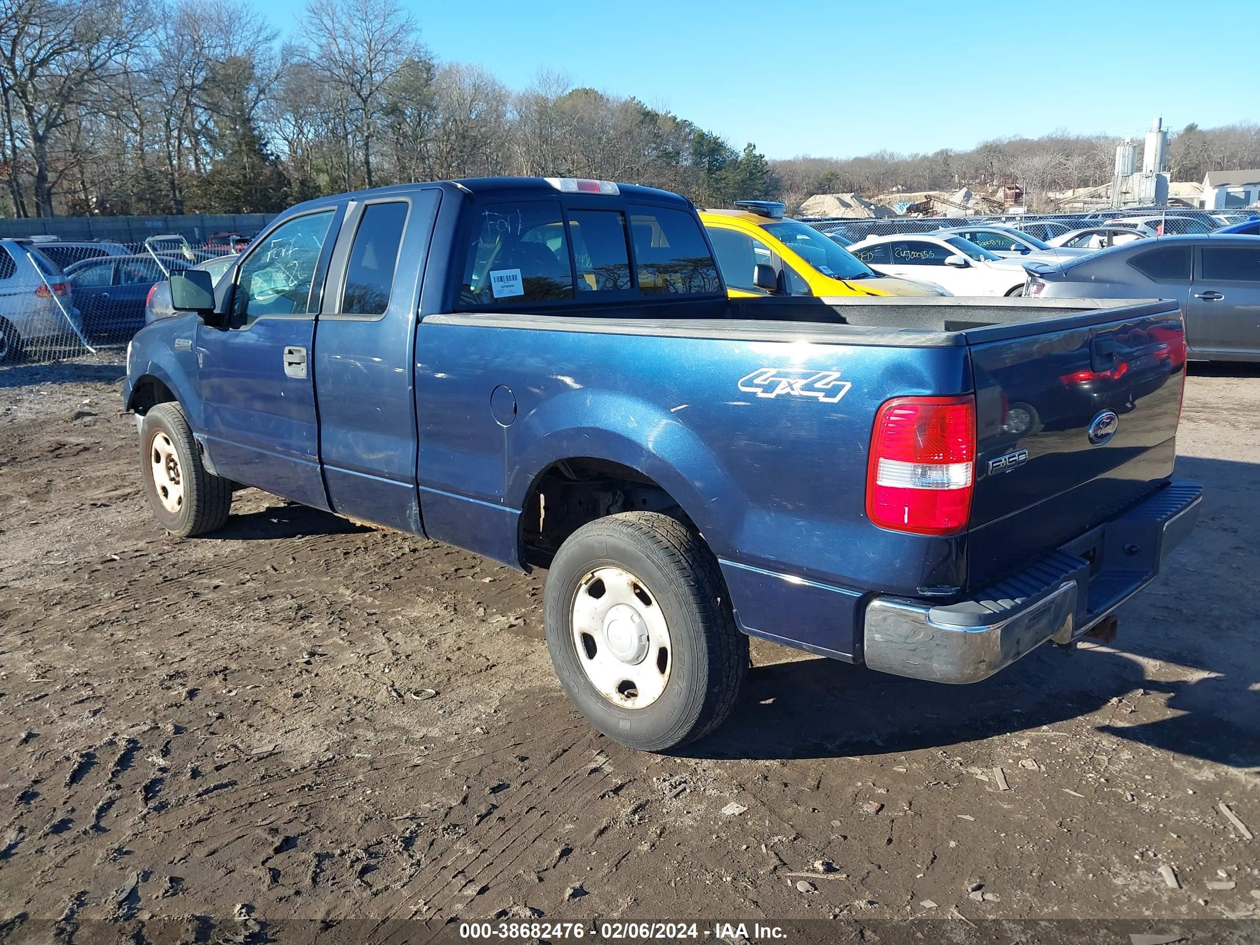 Photo 2 VIN: 1FTRX14W84FA43513 - FORD F-150 