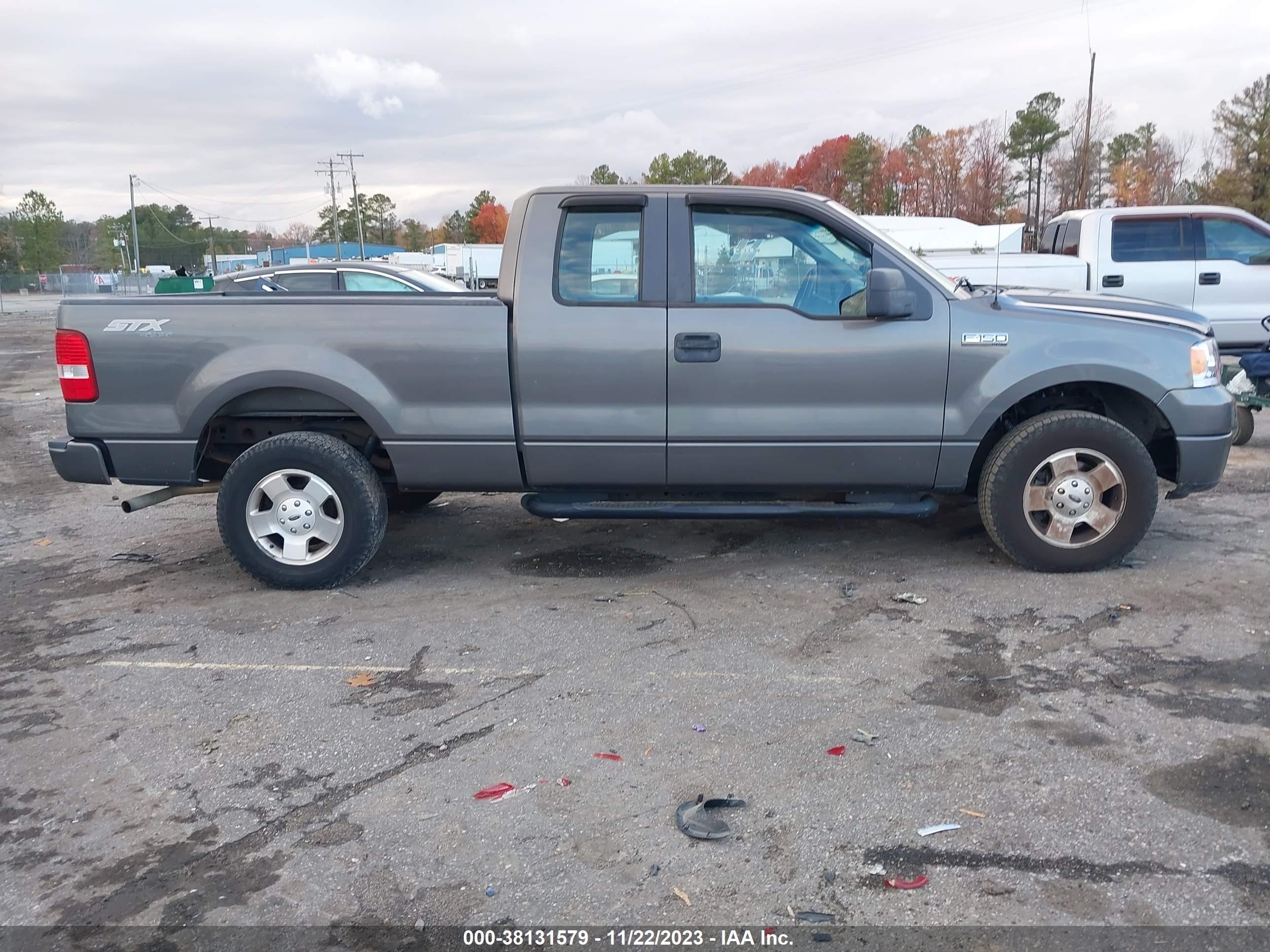 Photo 12 VIN: 1FTRX14W87FB26072 - FORD F-150 