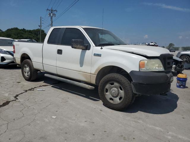 Photo 3 VIN: 1FTRX14W98FC08961 - FORD F150 