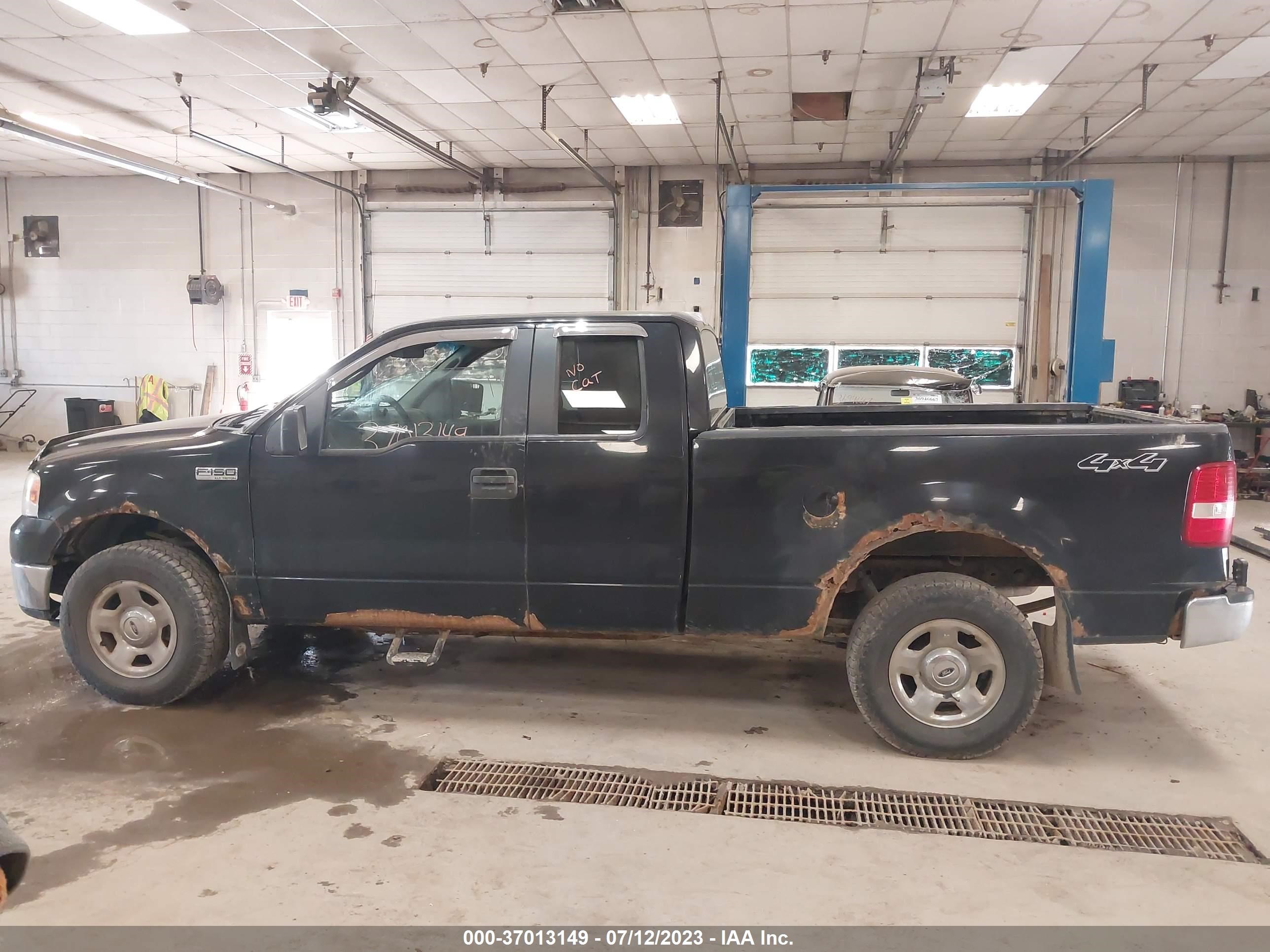 Photo 13 VIN: 1FTRX14WX7NA72988 - FORD F-150 