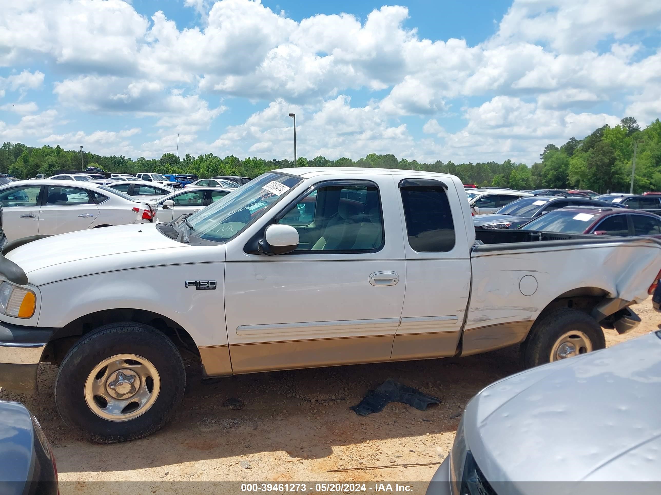 Photo 12 VIN: 1FTRX17202NA45090 - FORD F-150 