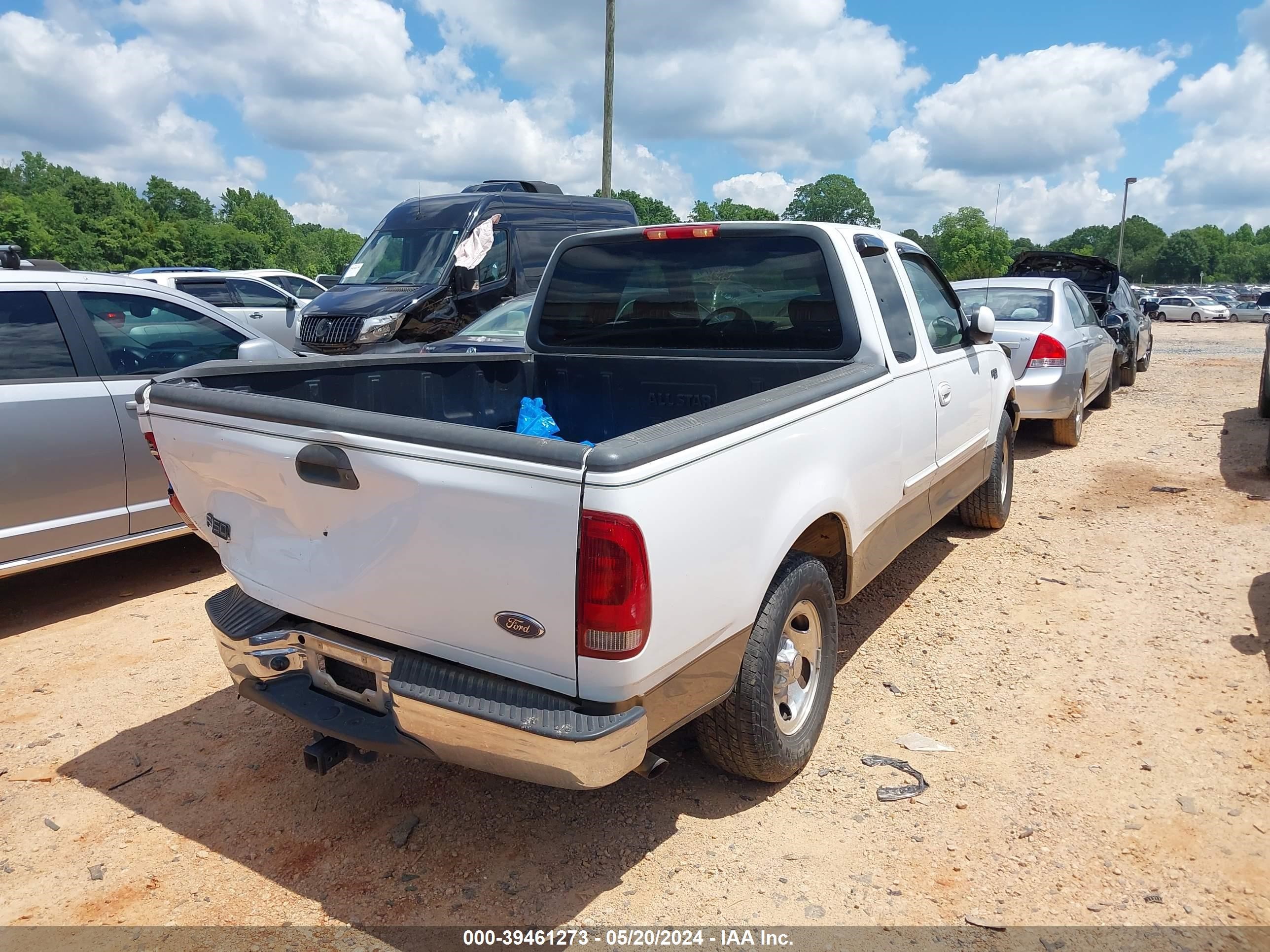 Photo 3 VIN: 1FTRX17202NA45090 - FORD F-150 