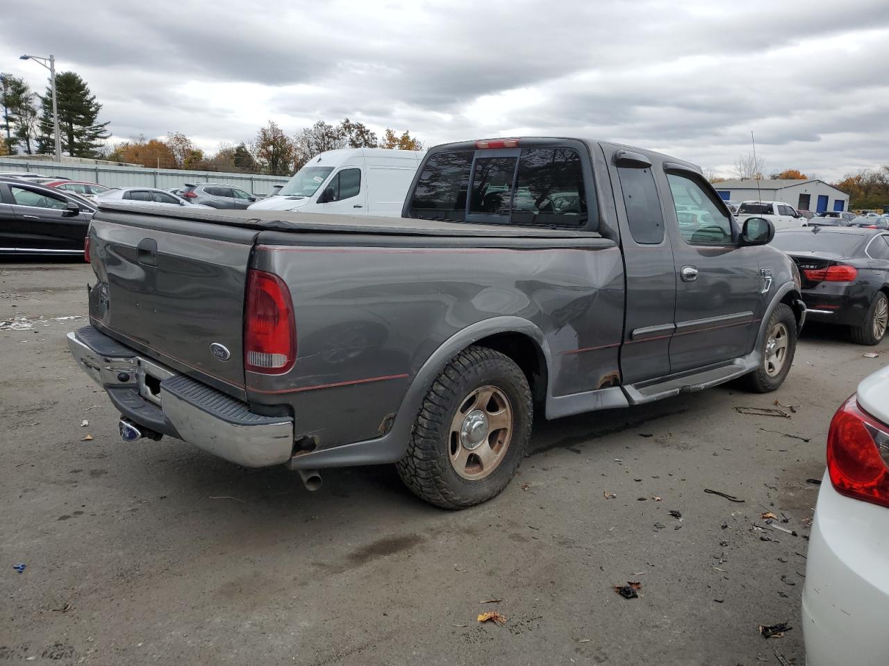 Photo 2 VIN: 1FTRX17203NA55880 - FORD F-150 