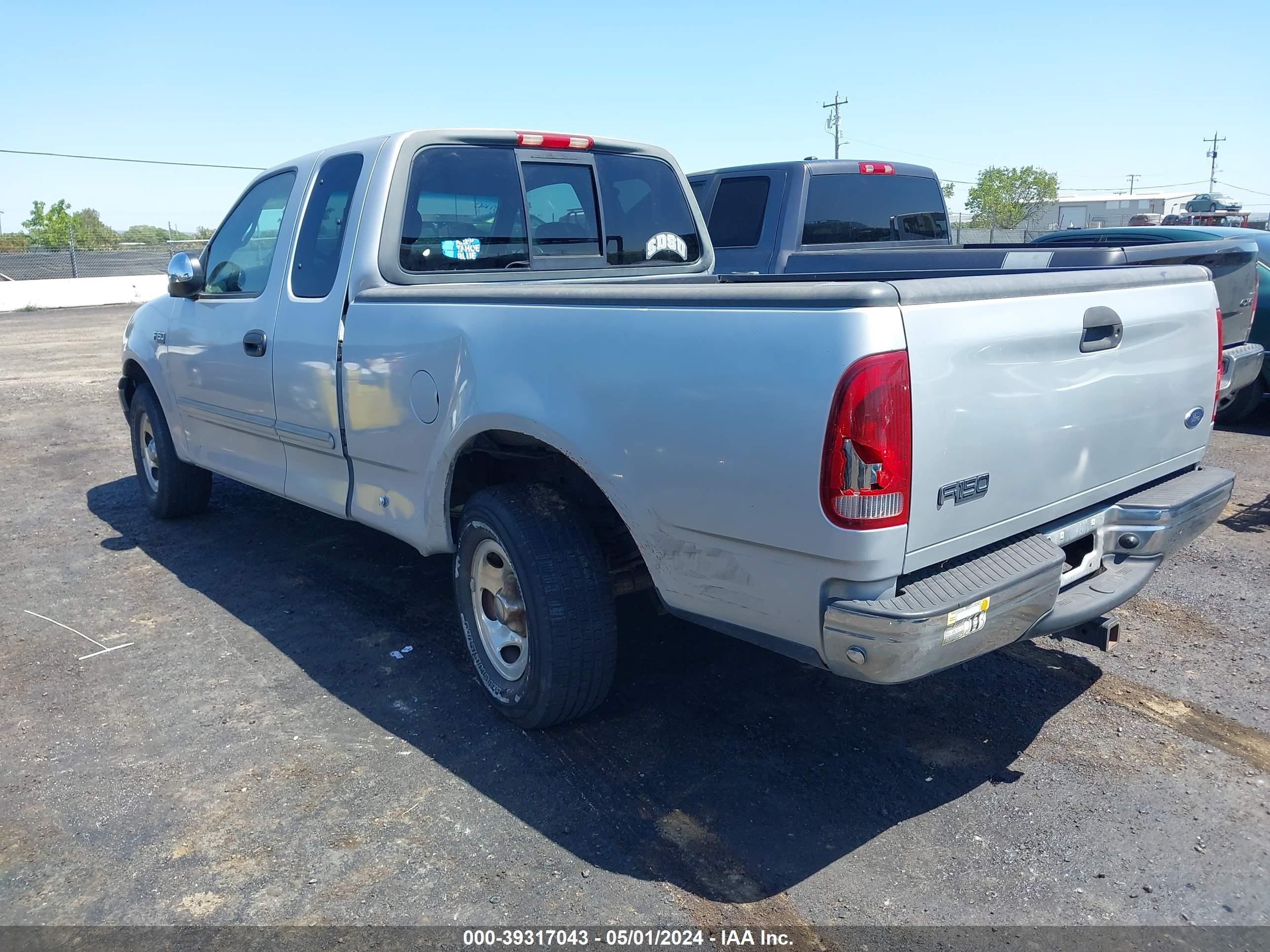 Photo 2 VIN: 1FTRX17212NA31361 - FORD F-150 