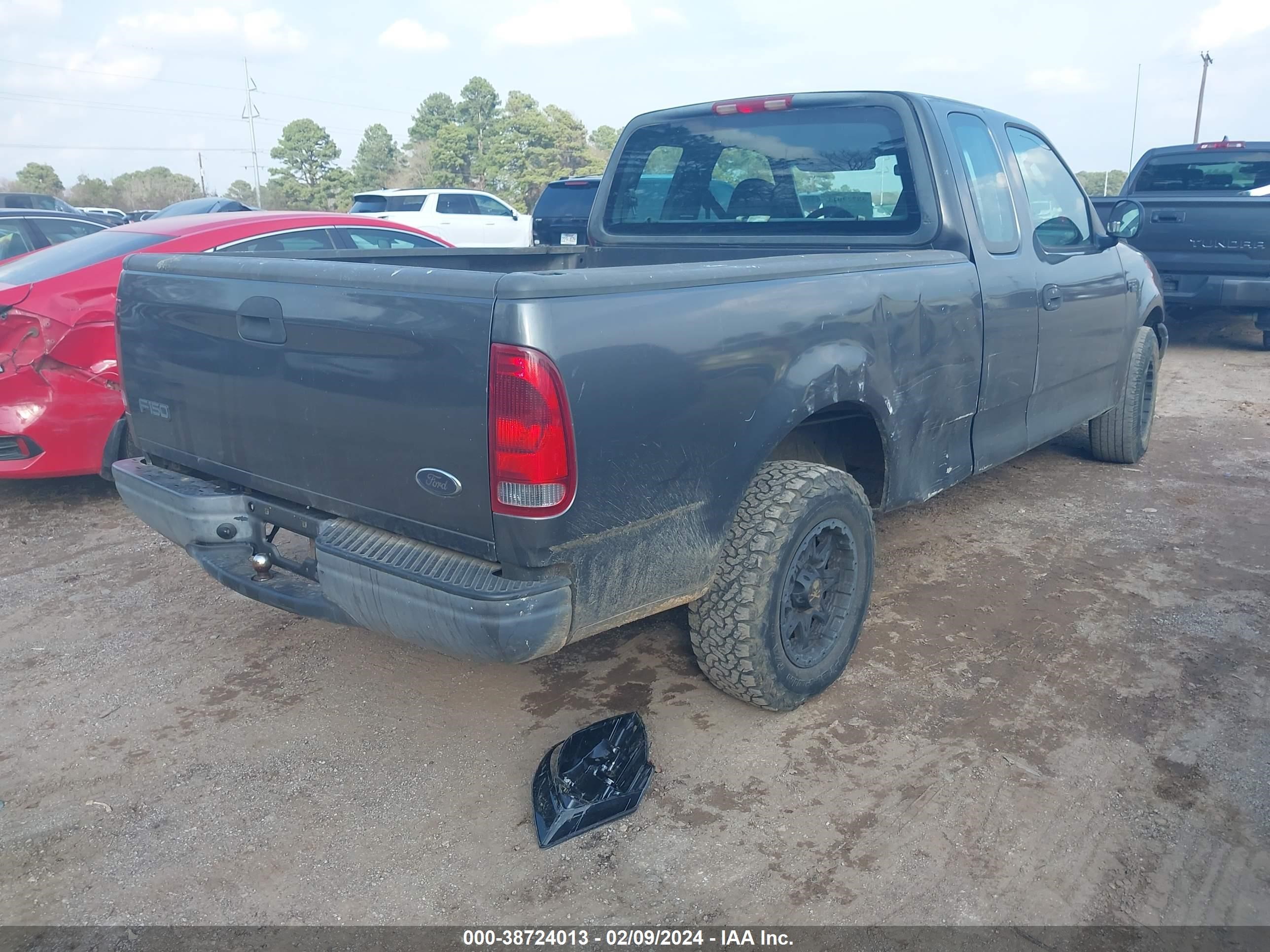 Photo 3 VIN: 1FTRX17232NB66874 - FORD F-150 