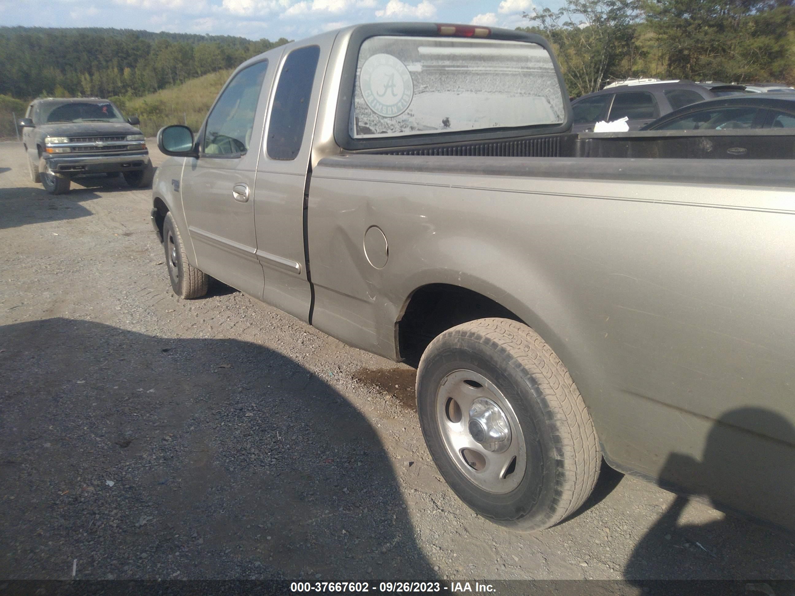 Photo 5 VIN: 1FTRX17L2YNA35372 - FORD F-150 