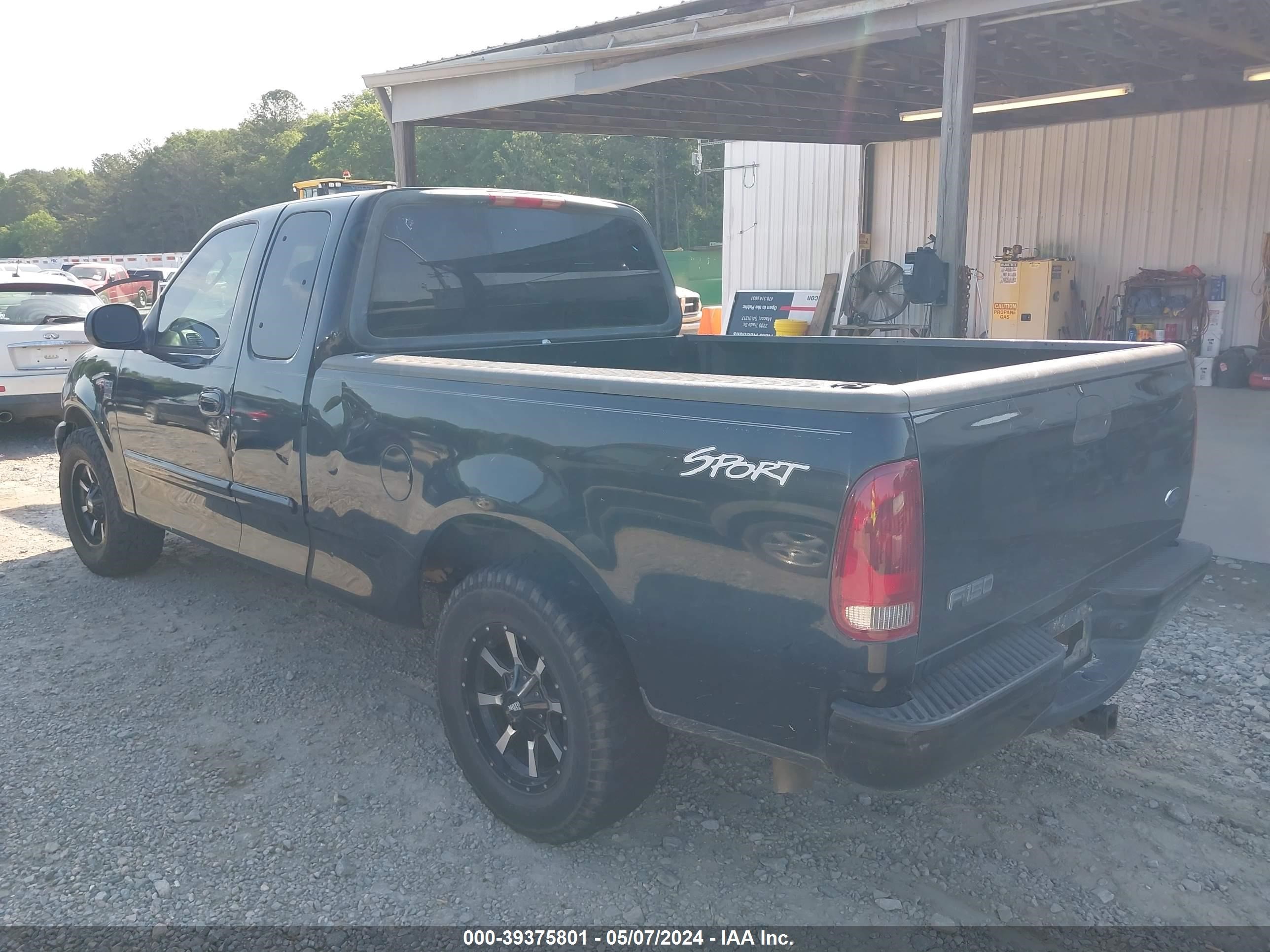 Photo 2 VIN: 1FTRX17L33NA55476 - FORD F-150 